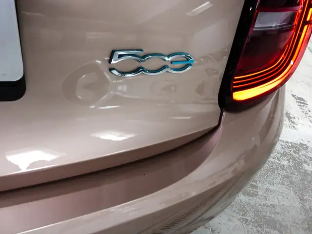 Fiat 500e view 15