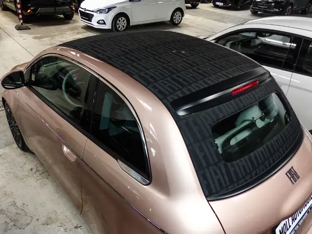 Fiat 500e view 2