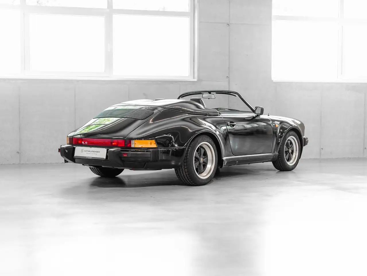 Porsche 911 3.2 Speedster 15.100 km Originallack CH-Fzg, foto 10