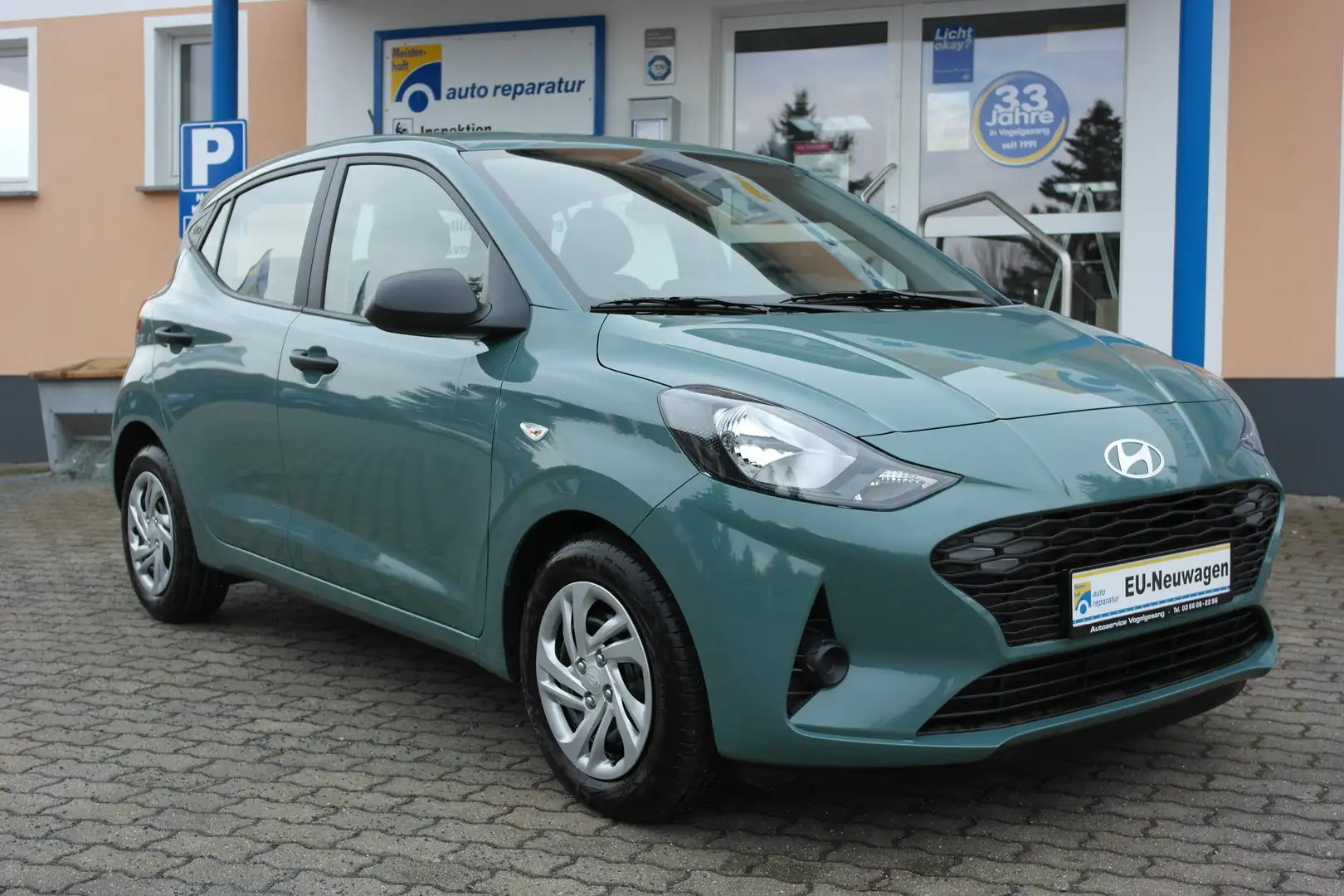 Hyundai i10 1.0 Essence, Navi,Tempomat,Rückfahrkamera,DAB Vert - 1