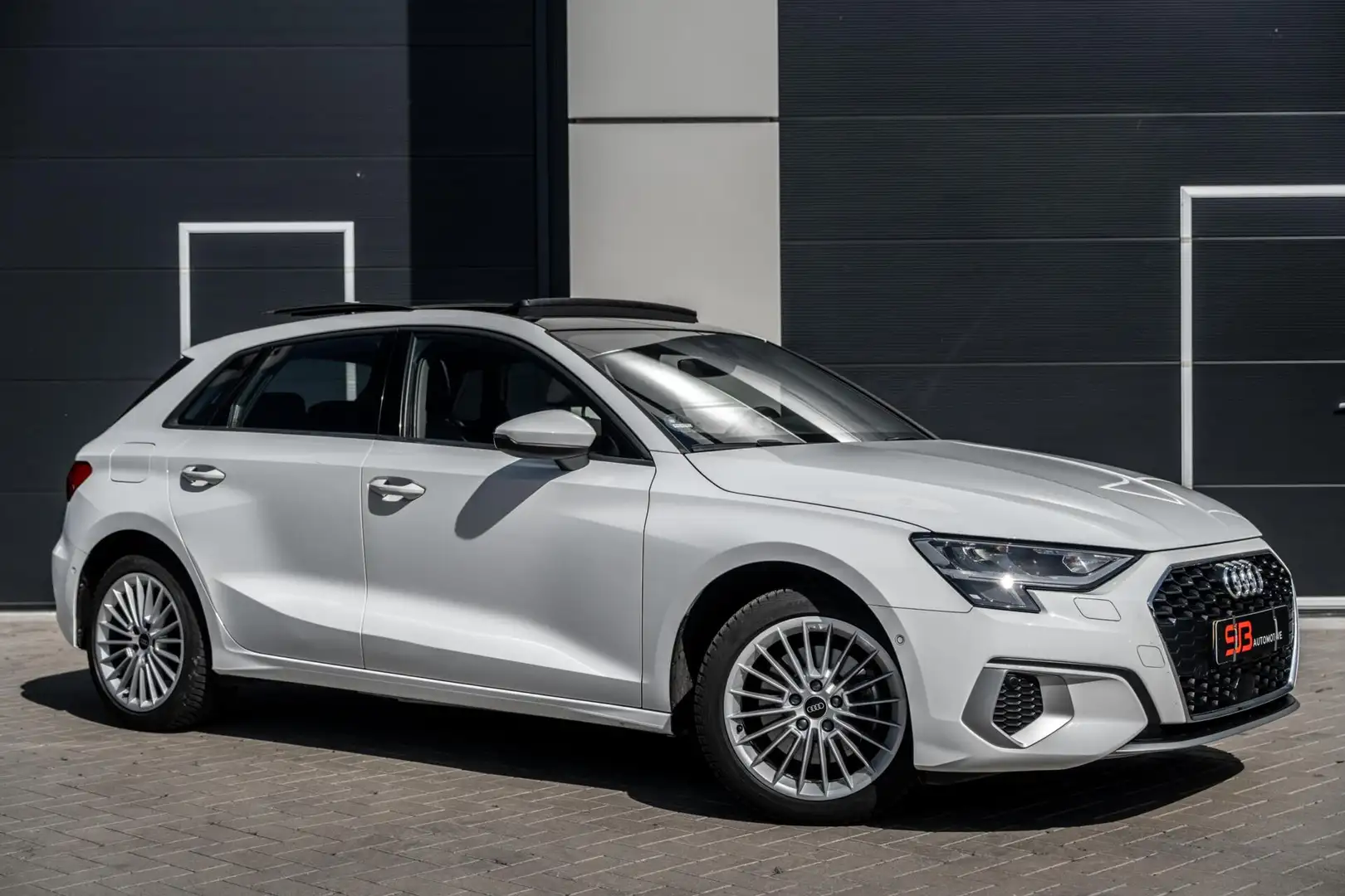 Audi A3 Sportback 40 TFSI e Business edition Blanc - 1