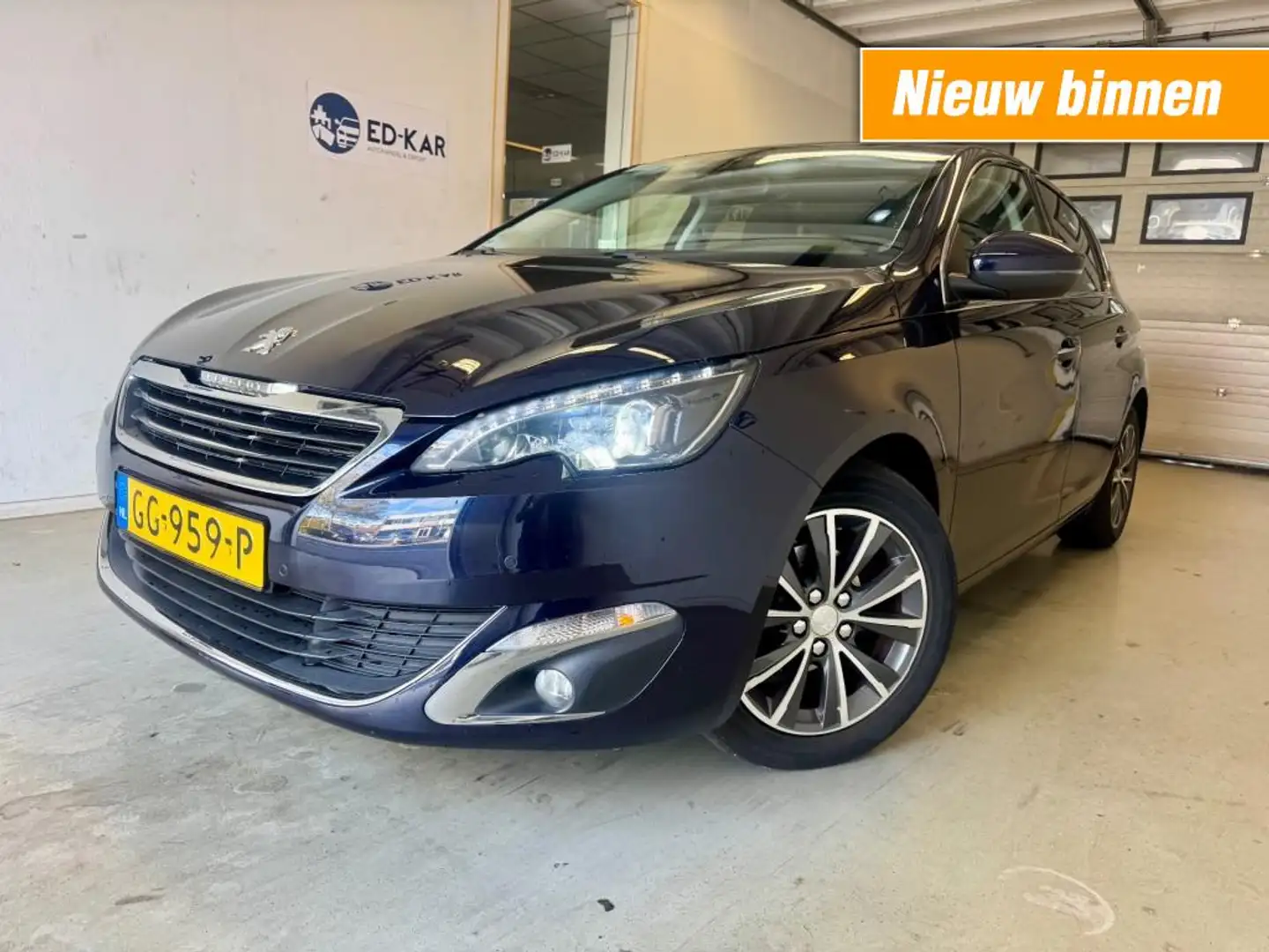 Peugeot 308 1.2 PureTech Allure NAVI PDC ZEER KEYLESS NAP APK Blauw - 1