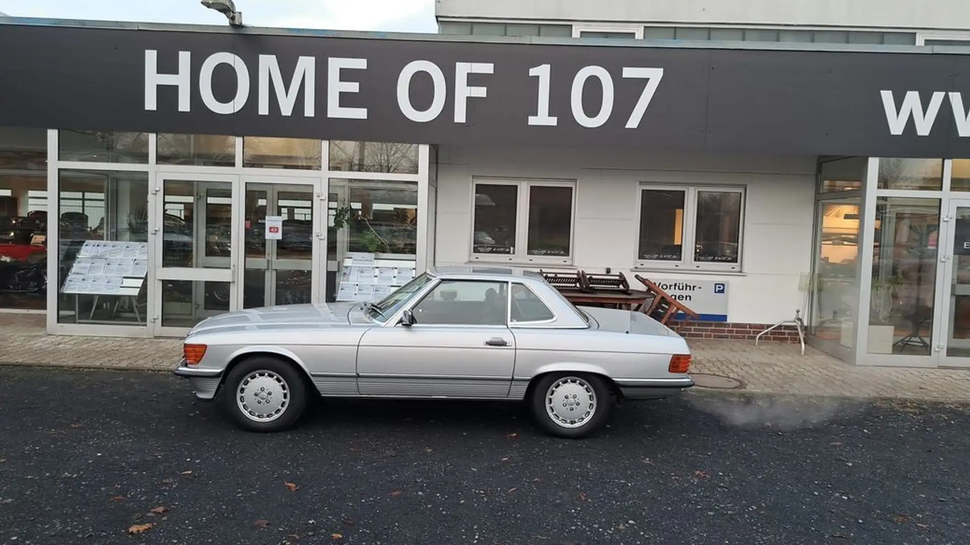 Mercedes-Benz SL 420 Stříbrná - 1