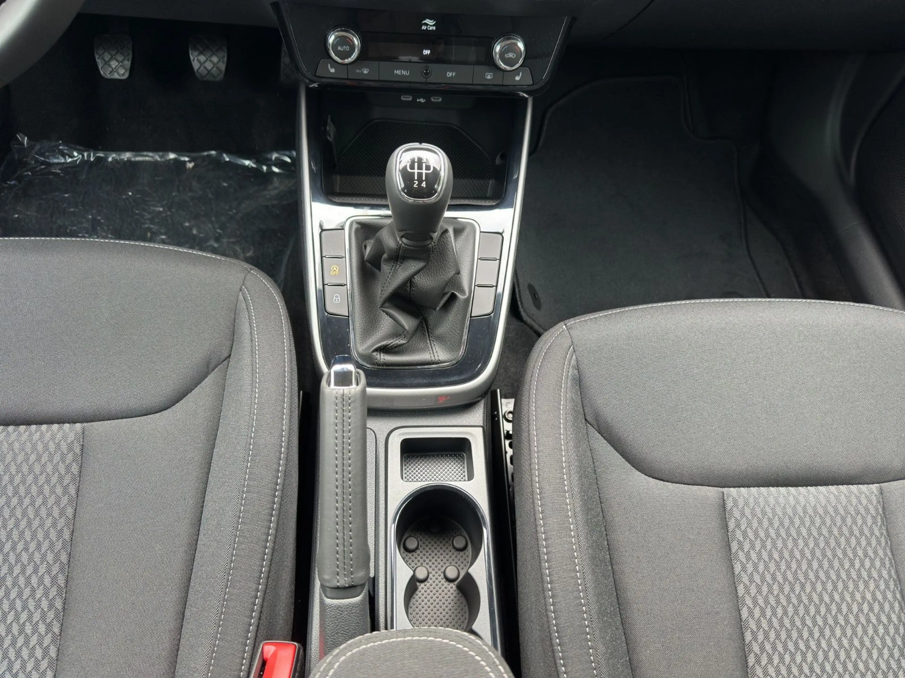 Skoda Fabia FABIA SELECTION 1.0 TSI/LM-FELGEN/5-JAH-GARANTIE — photo 16
