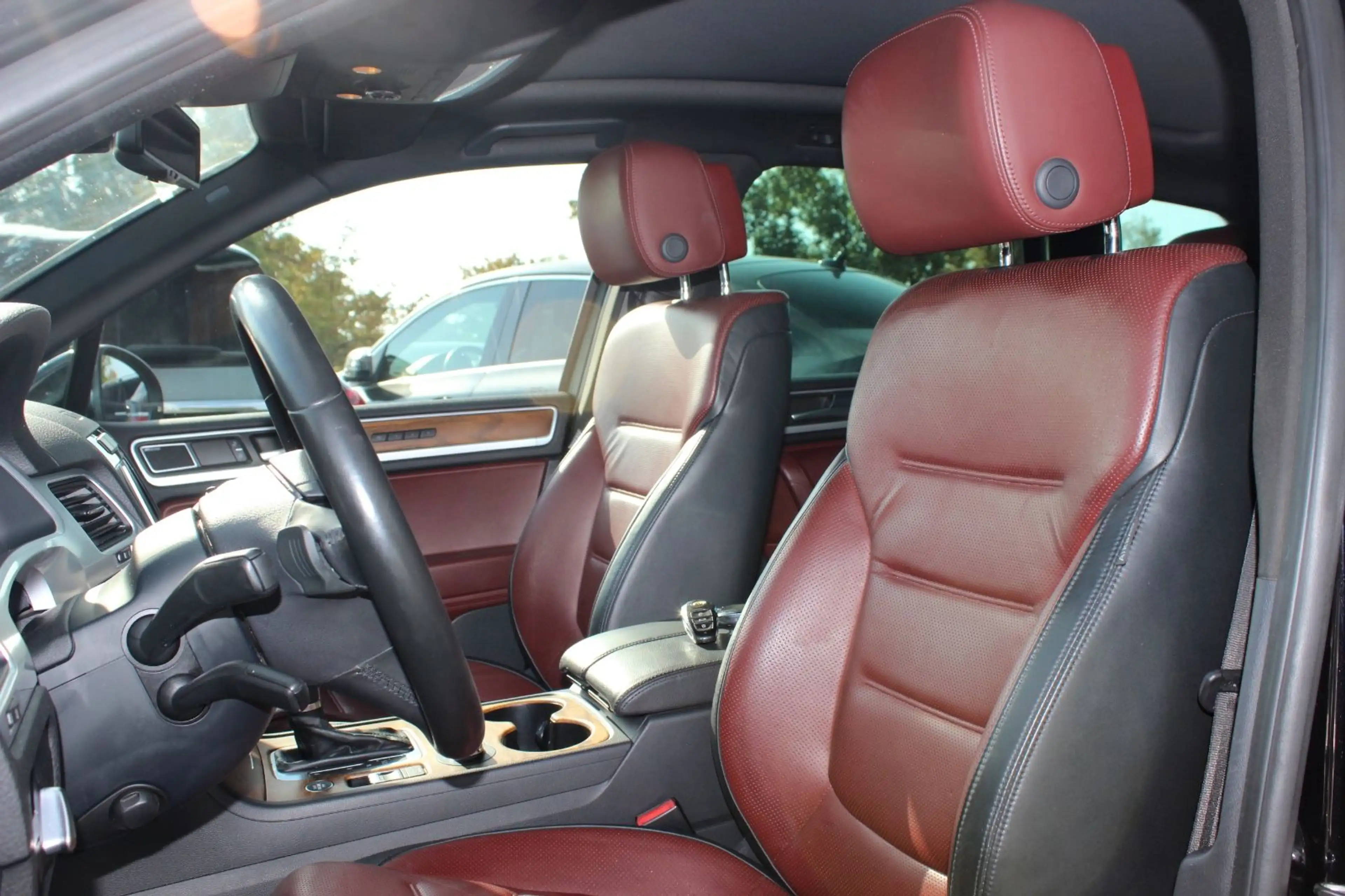 Volkswagen Touareg V8 TDI 4M Exclusive R-LINE S-KLIMA PANO — photo 13