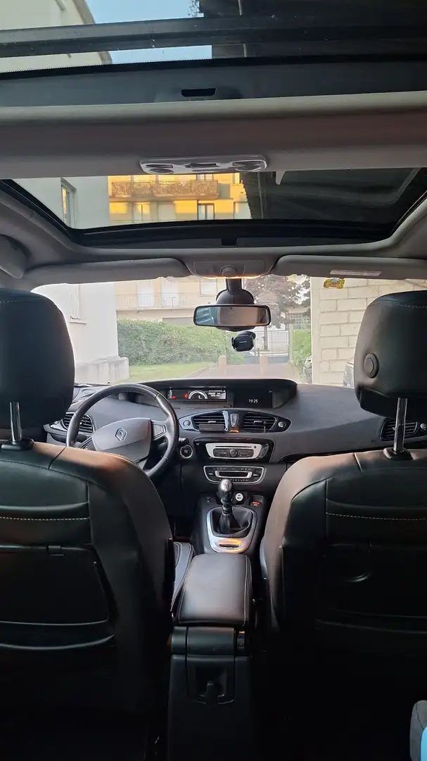 Renault Grand Scenic Scénic dCi 130 Energy FAP eco2 Bose Edition 7 pl - 2