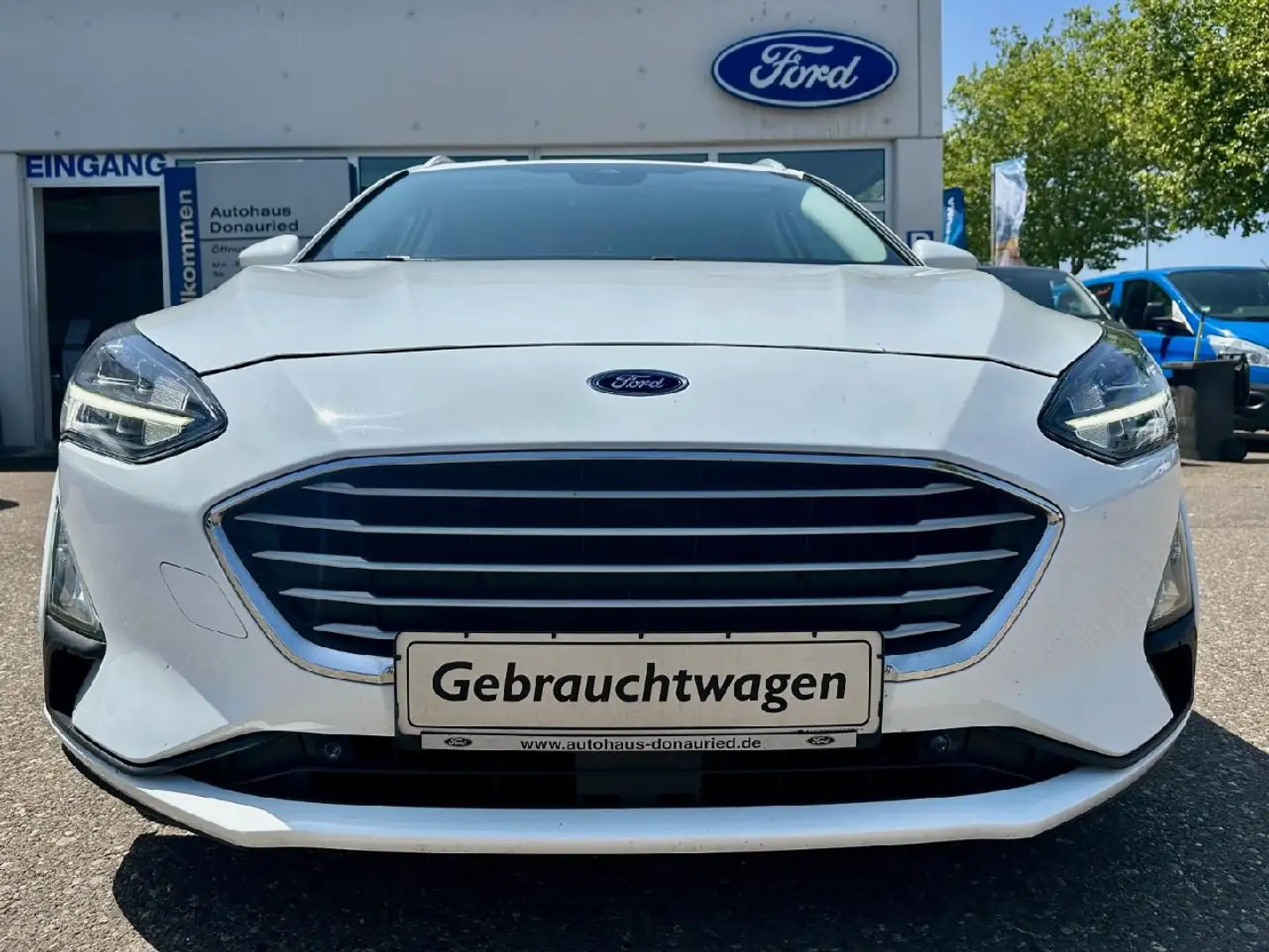 Ford Focus Turnier Cool & Connect Aut. Weiß - 2