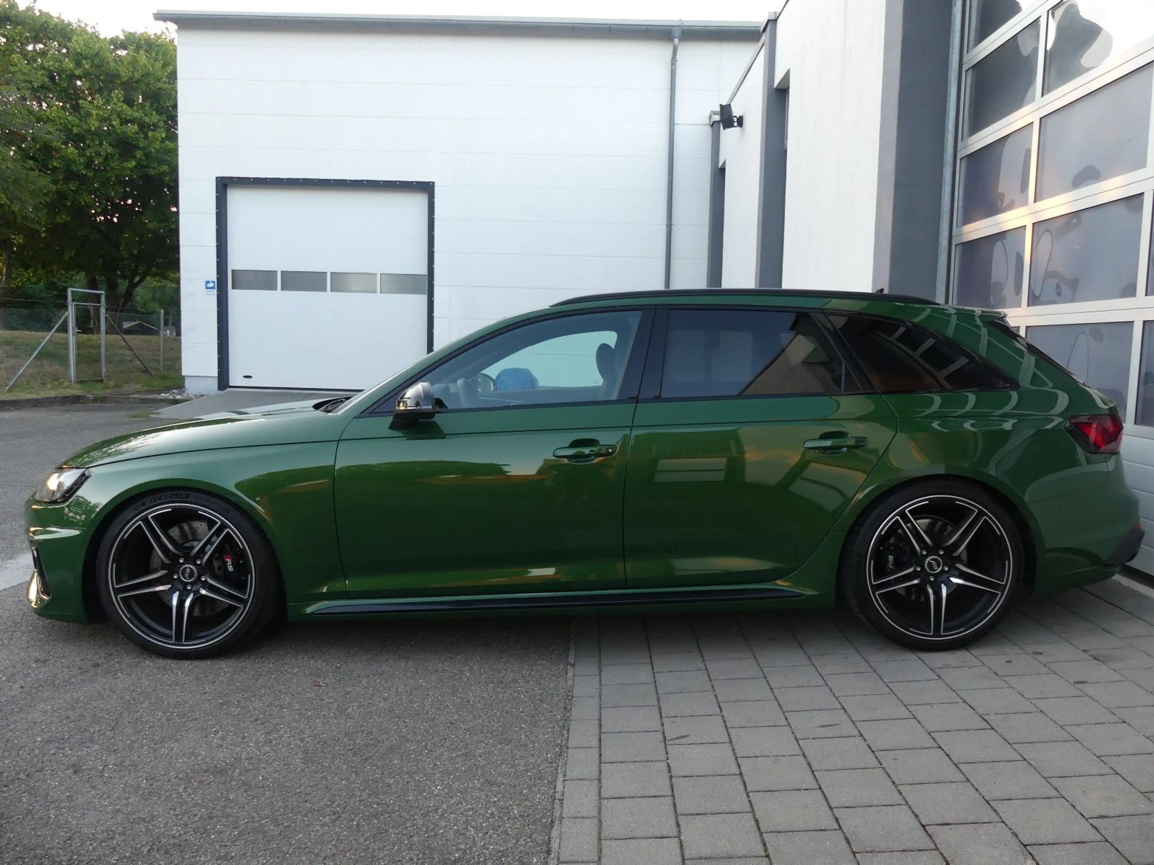 Audi RS4 Avant RS Sitze+AGA/Matrix/Carbon/20°ABT/B&O — photo 4