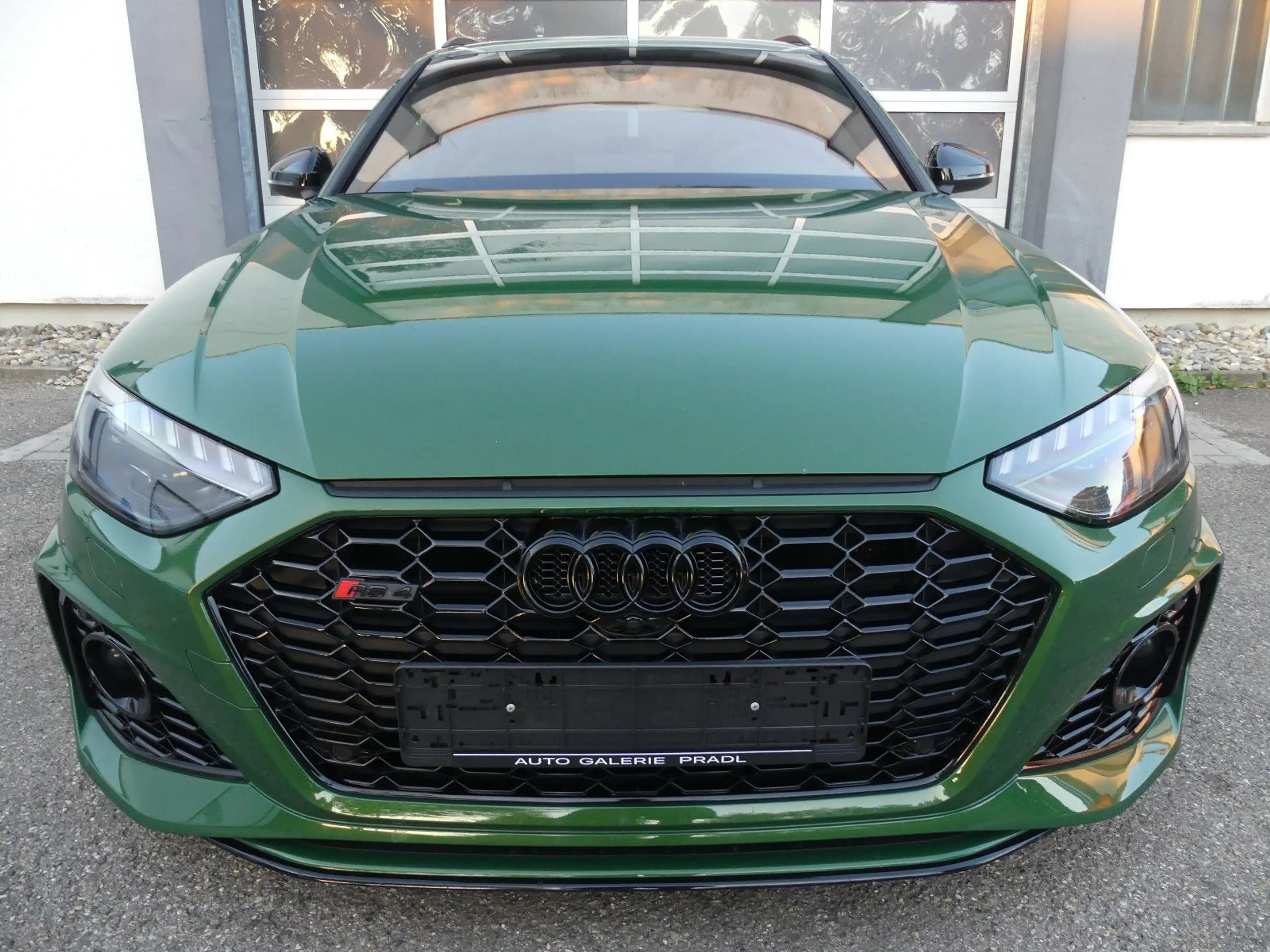 Audi RS4 Avant RS Sitze+AGA/Matrix/Carbon/20°ABT/B&O — photo 2
