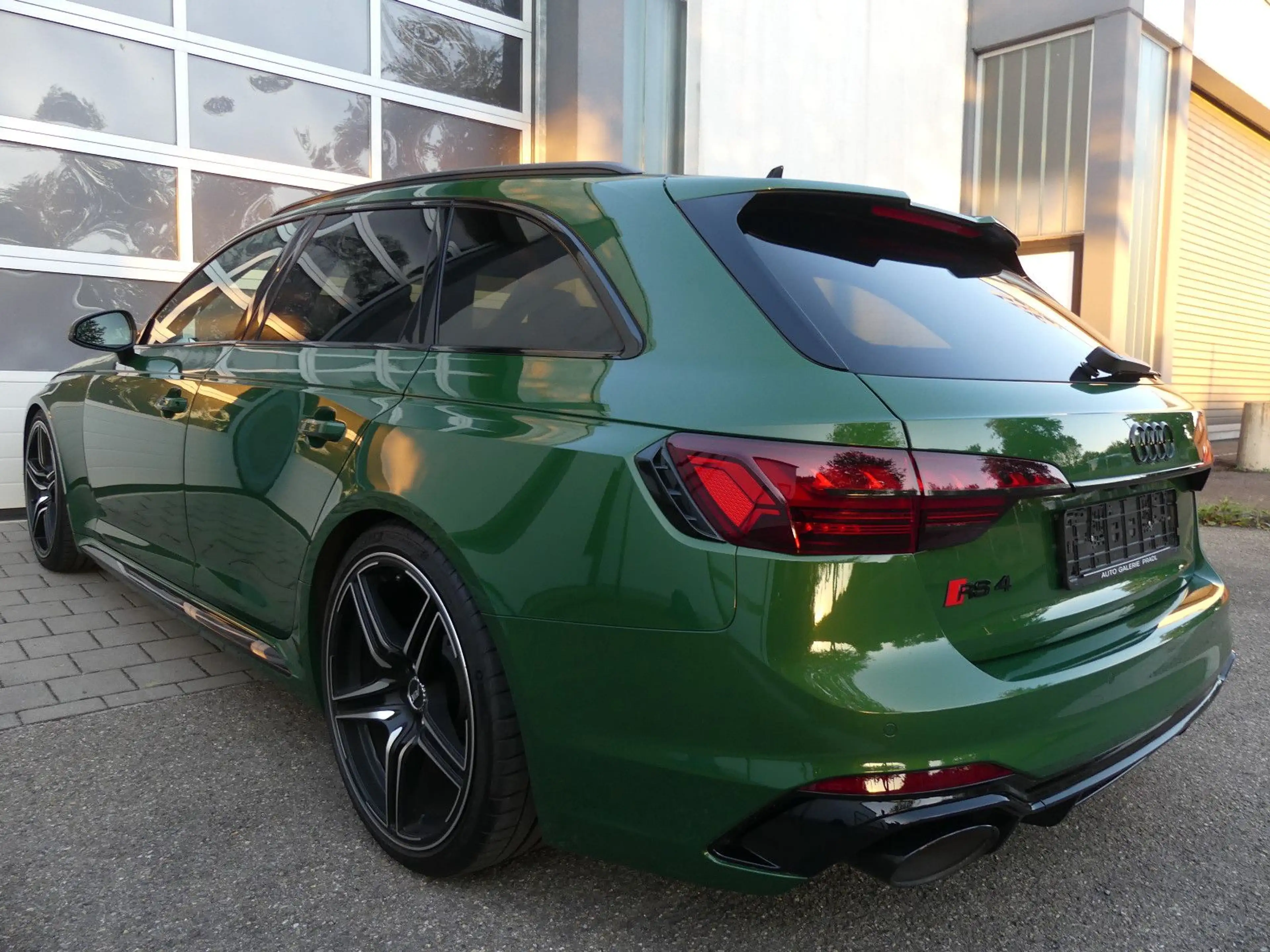 Audi RS4 Avant RS Sitze+AGA/Matrix/Carbon/20°ABT/B&O — photo 7
