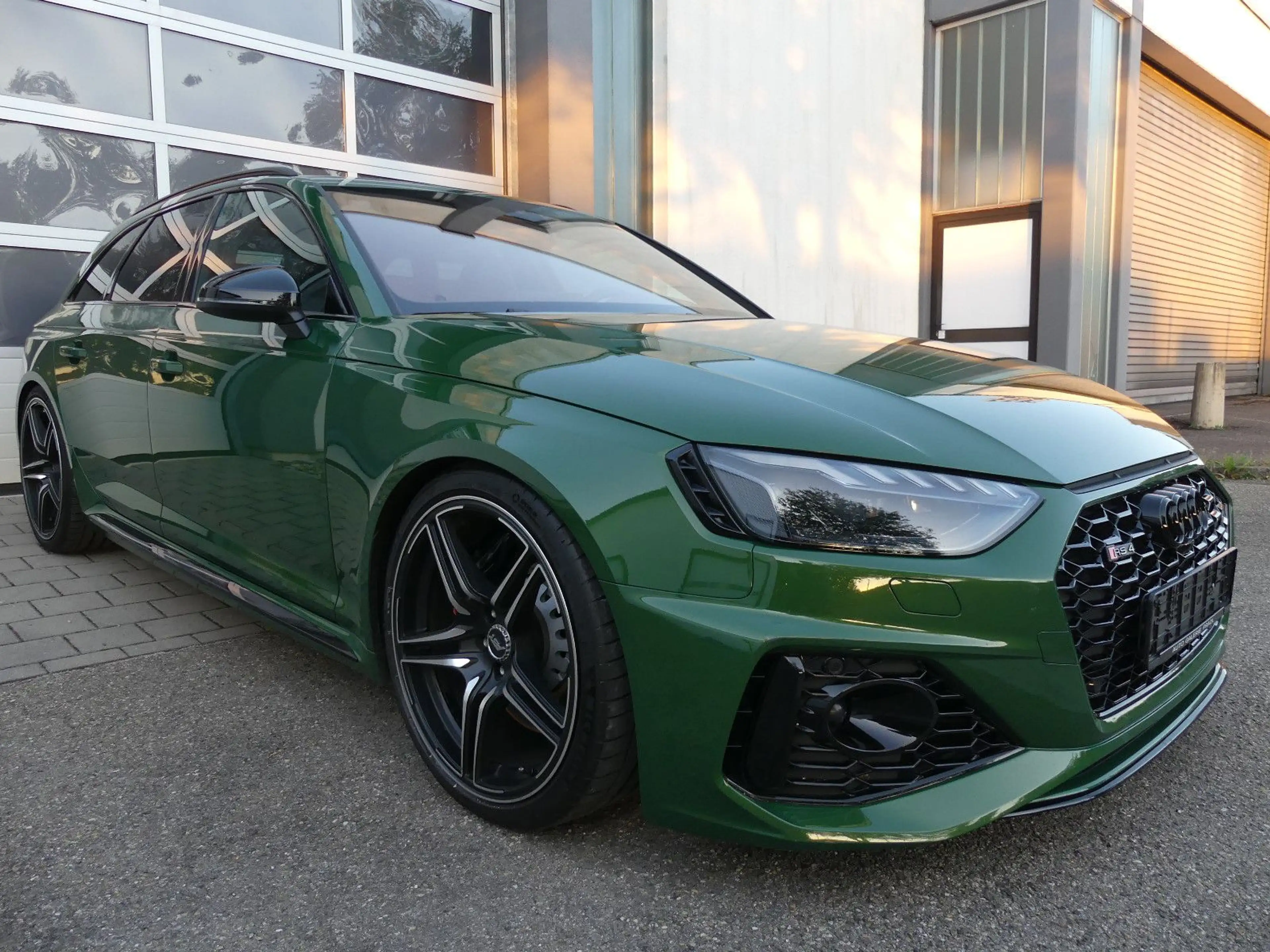 Audi RS4 Avant RS Sitze+AGA/Matrix/Carbon/20°ABT/B&O — photo 3