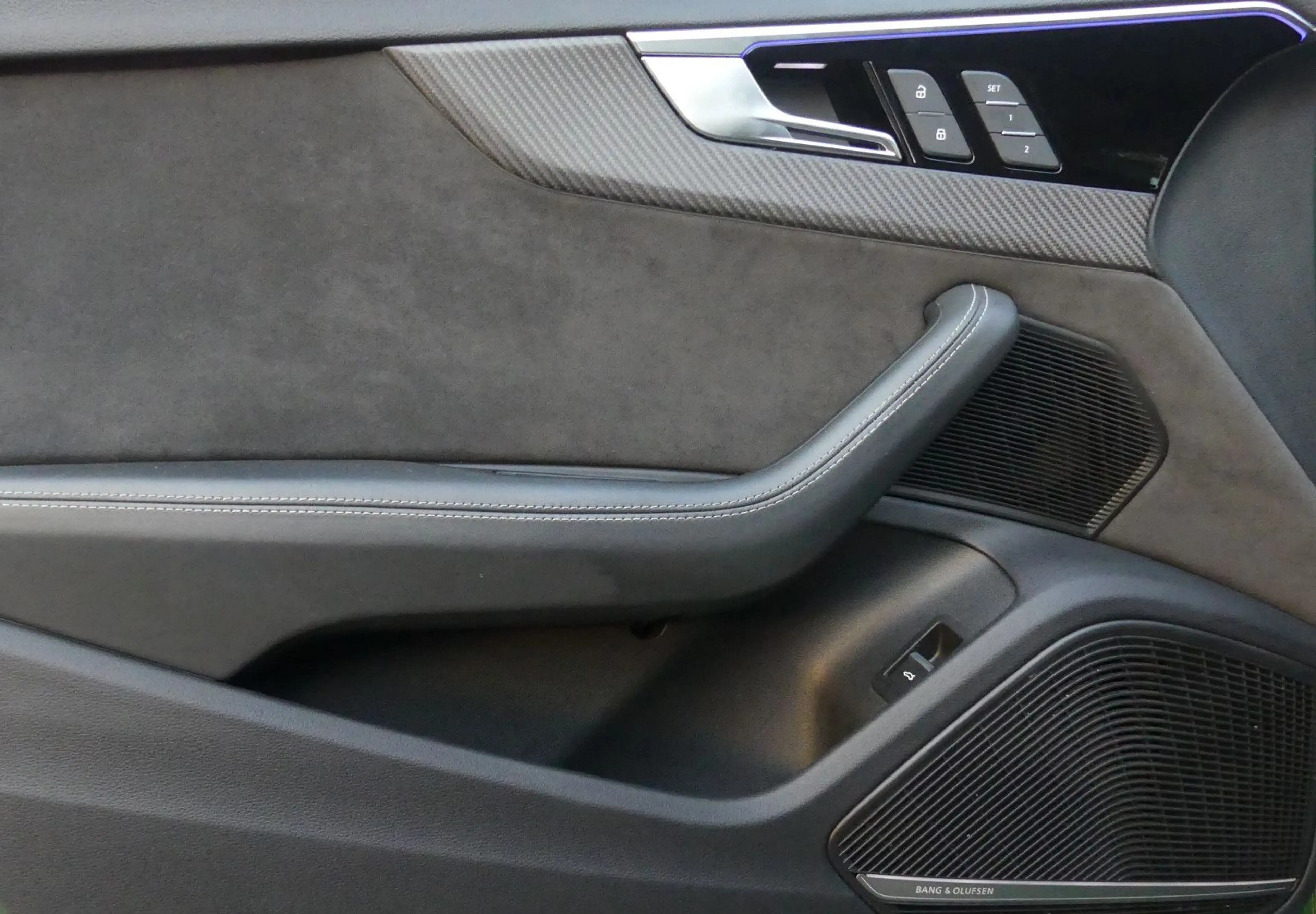 Audi RS4 Avant RS Sitze+AGA/Matrix/Carbon/20°ABT/B&O — photo 12