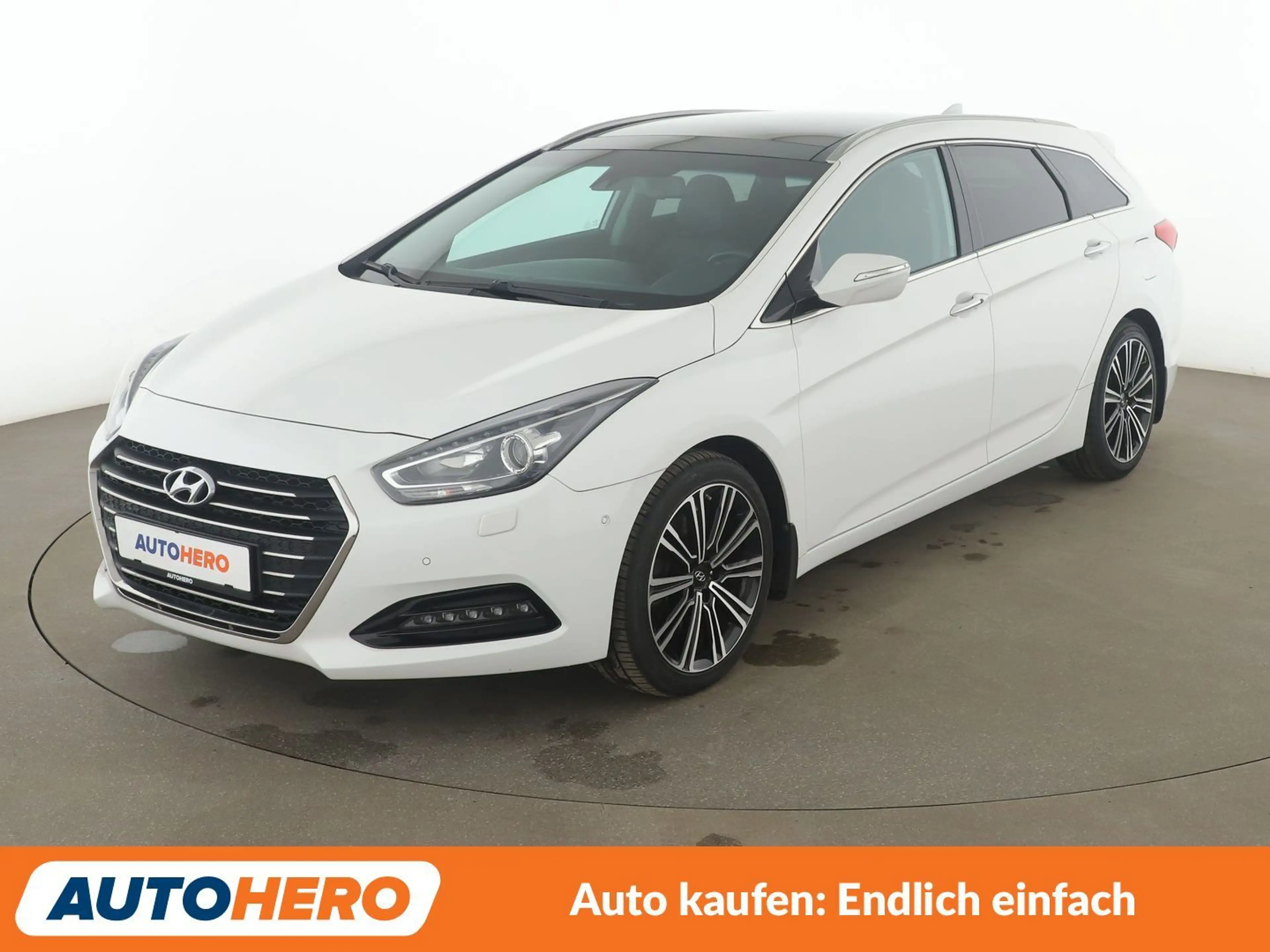 Hyundai i40 2.0 GDI Premium Aut*NAVI*XENON*TEMPO*CAM*PDC*AHK*