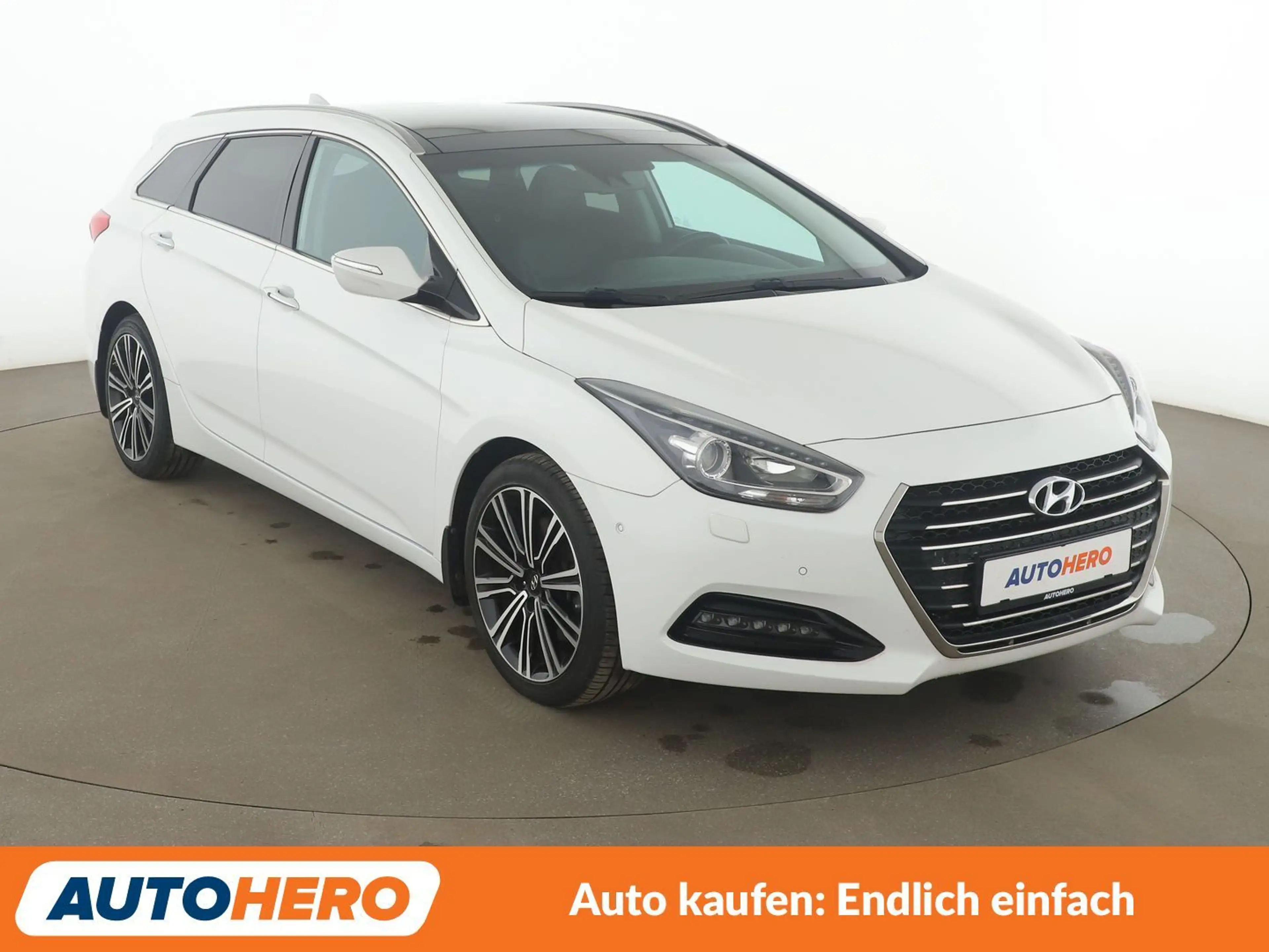 Hyundai i40 2.0 GDI Premium Aut*NAVI*XENON*TEMPO*CAM*PDC*AHK* — photo 8