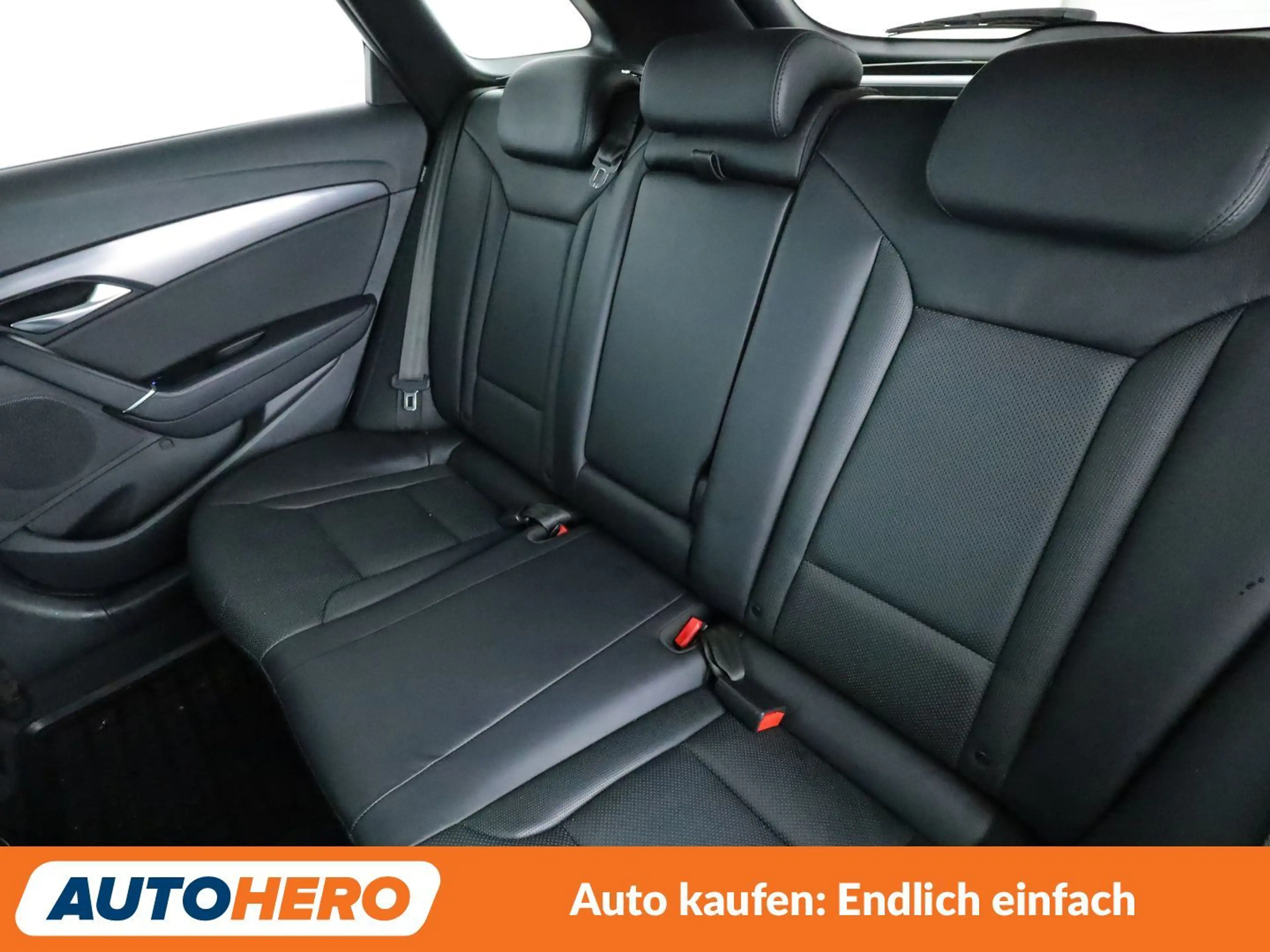Hyundai i40 2.0 GDI Premium Aut*NAVI*XENON*TEMPO*CAM*PDC*AHK* — photo 14