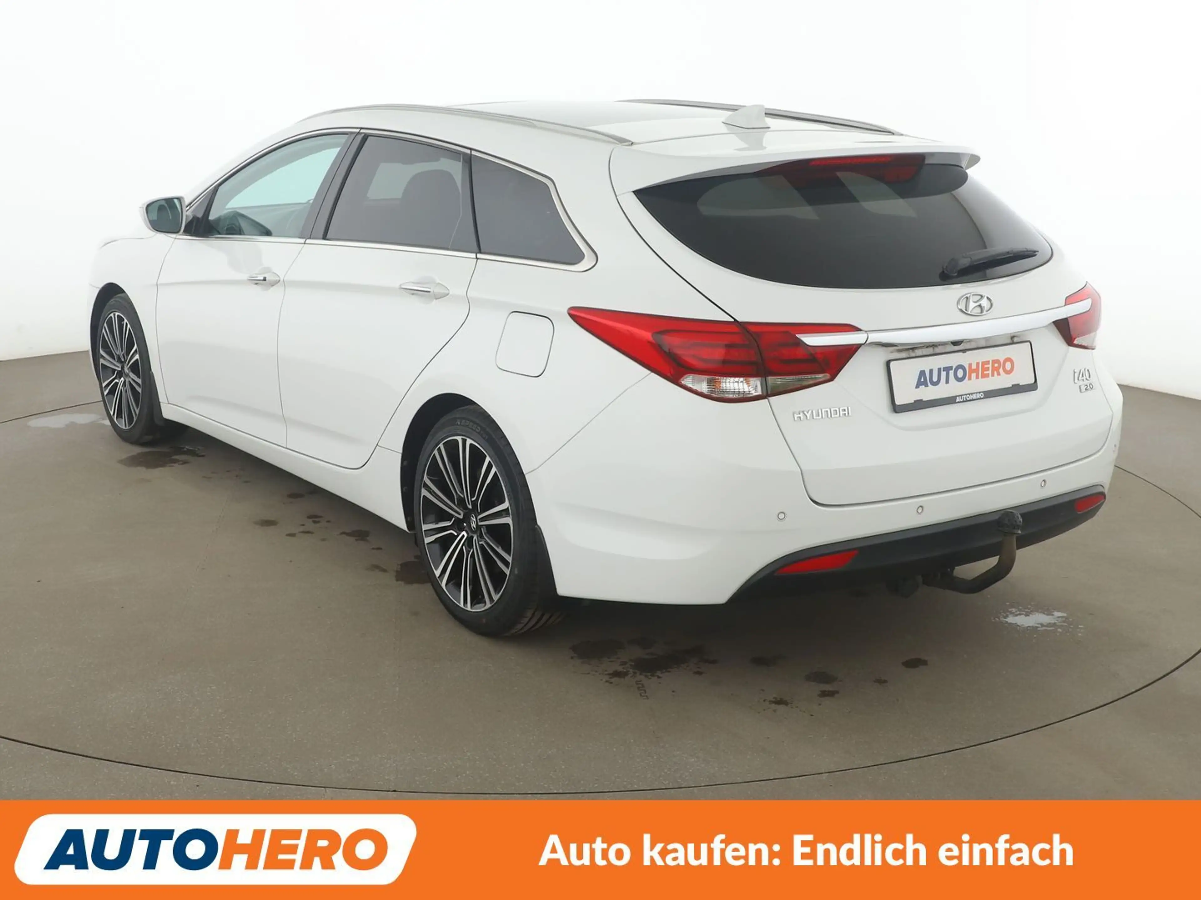 Hyundai i40 2.0 GDI Premium Aut*NAVI*XENON*TEMPO*CAM*PDC*AHK* — photo 4