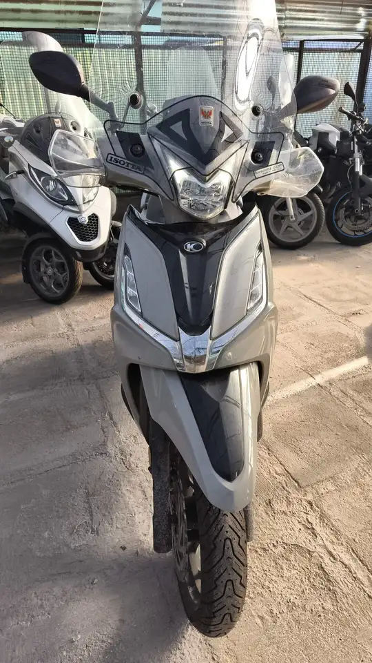 Kymco Agility 300