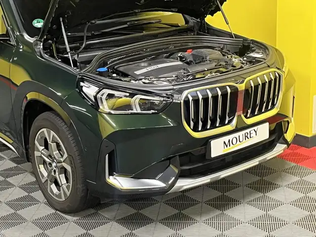 BMW X1 view 4