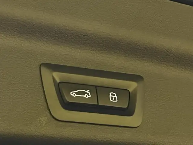 BMW X1 view 10