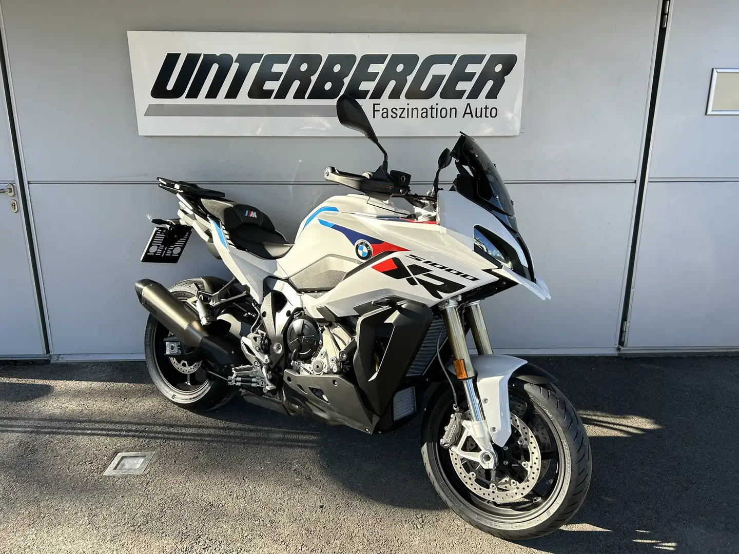 BMW S 1000 XR LP: 28.506 Euro Weiß - 1