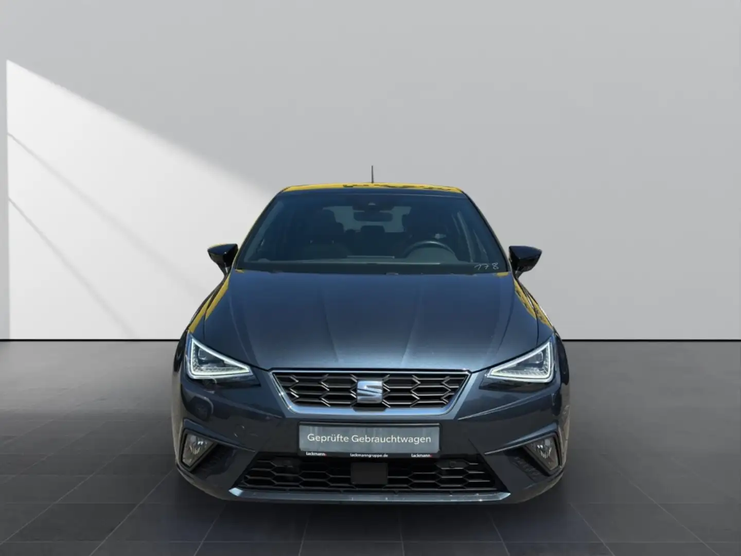 SEAT Ibiza 1.5 FR *Navi*LED*Alcantara*Kamera*Pano*XL* Grau - 2