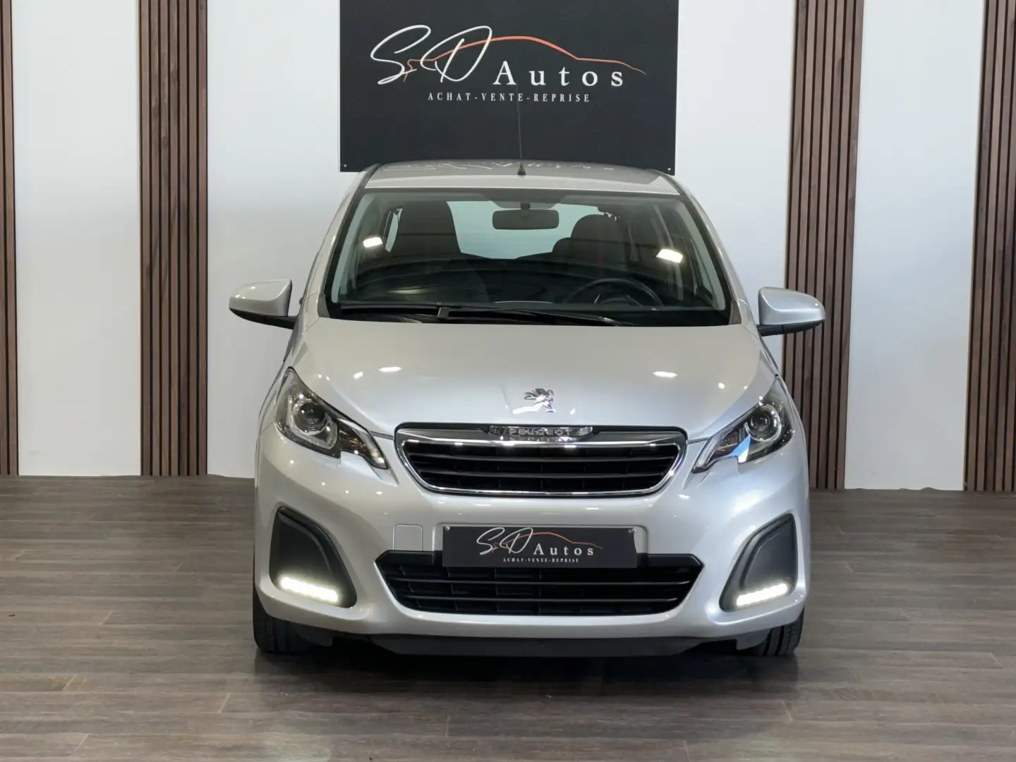 Peugeot 108 1.0VTi * BOITE AUTOMATIQUE * 1ER PROP * GARANTIE Grijs - 2