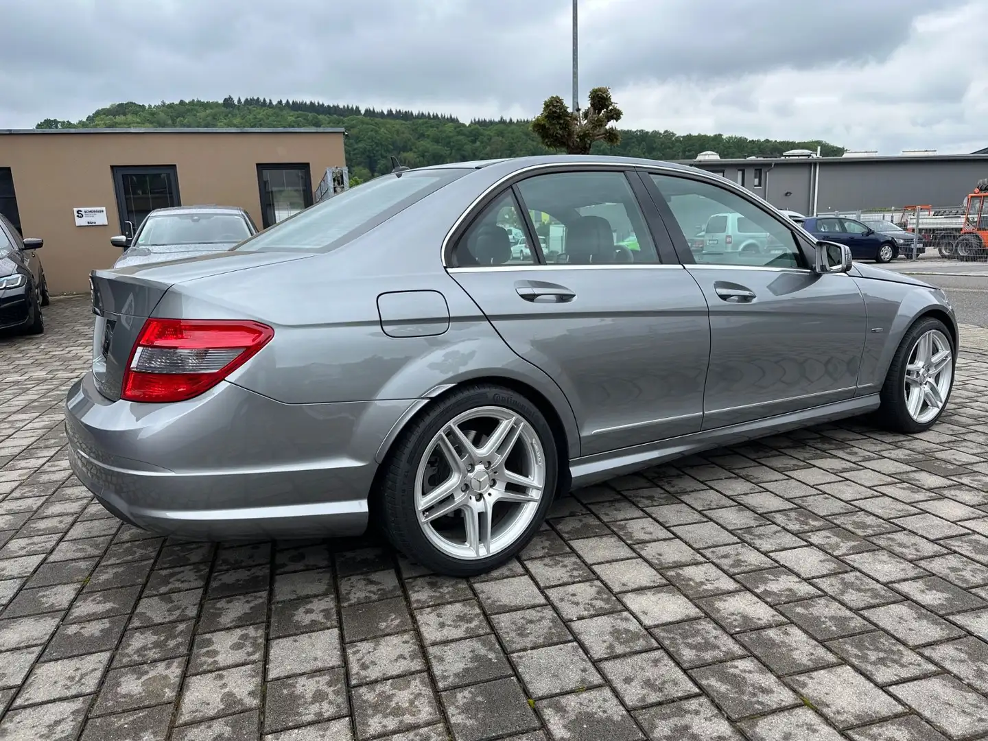 Mercedes-Benz C 180 Kompressor AVANTGARDE   AMG Line /  65 TKM Argent - 2
