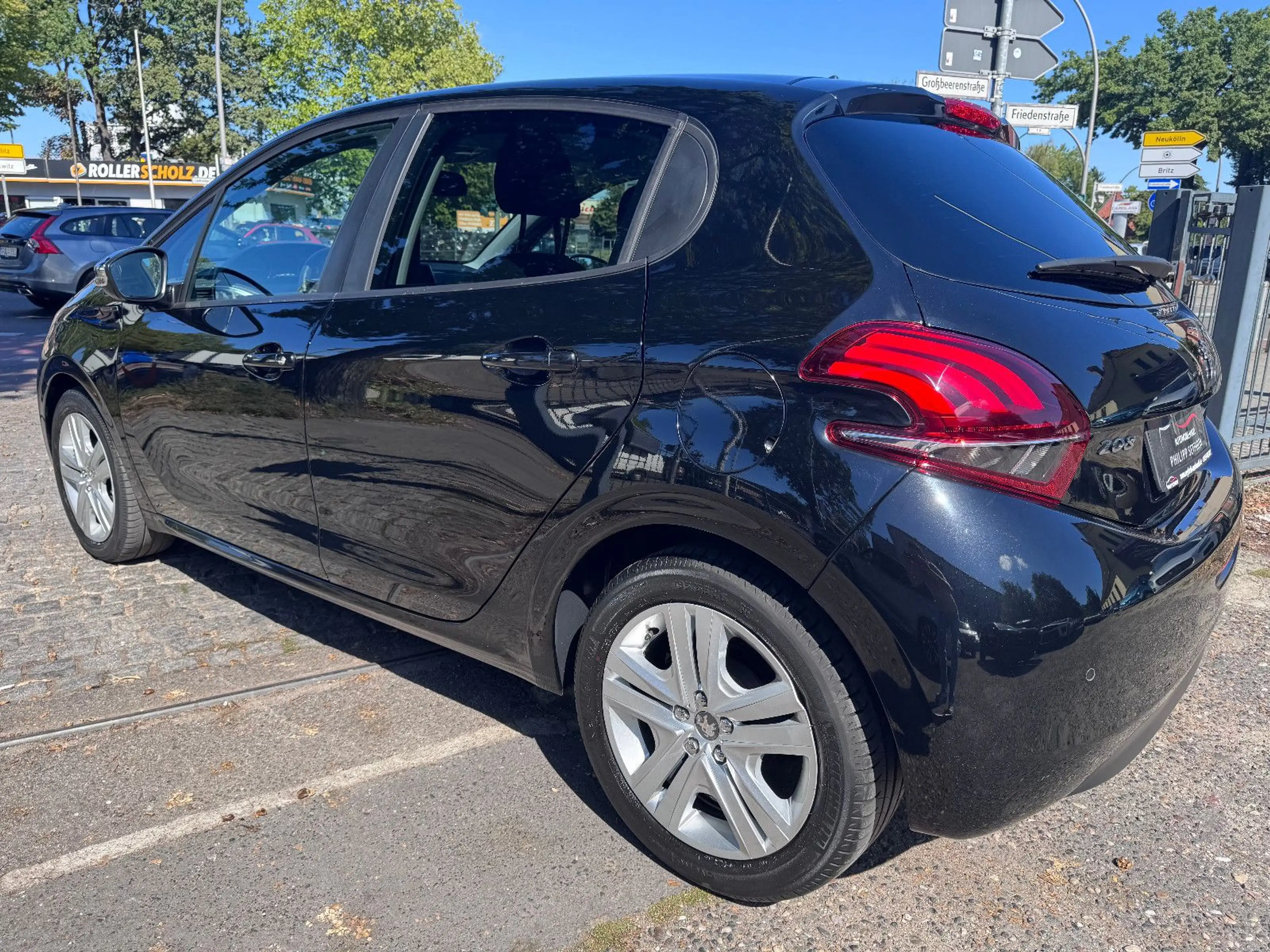 Peugeot 208 Signature*PDC*SHZG*TÜV NEU* — photo 8