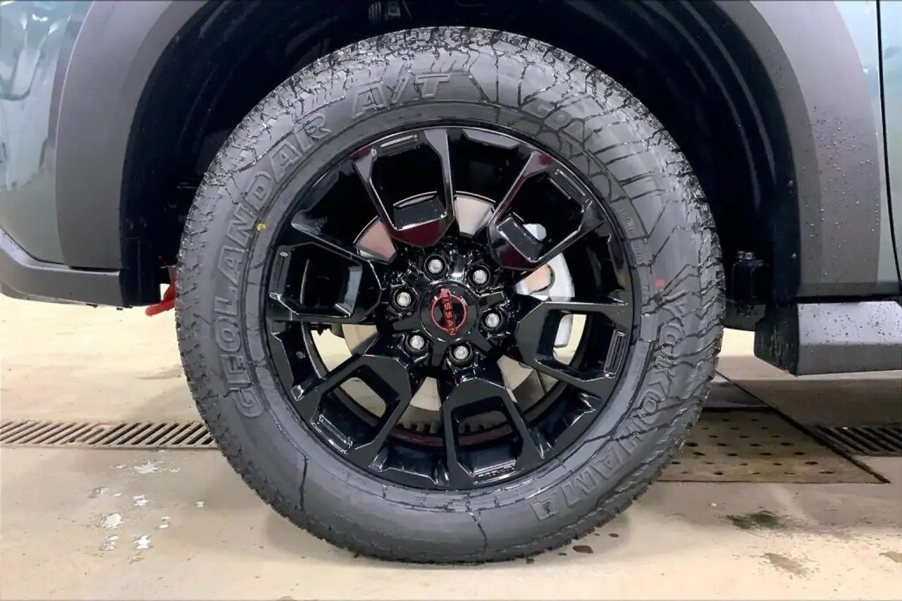 Nissan Armada снимка Nissan Armada