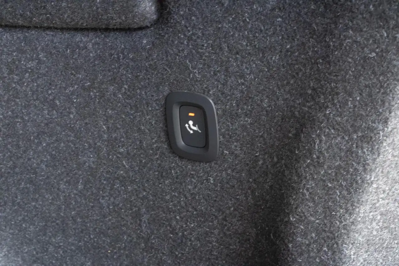 Volvo XC40 1.5 T4 Recharge R-Design Stoel+Stuurverwarming Pan, миниатюра 12