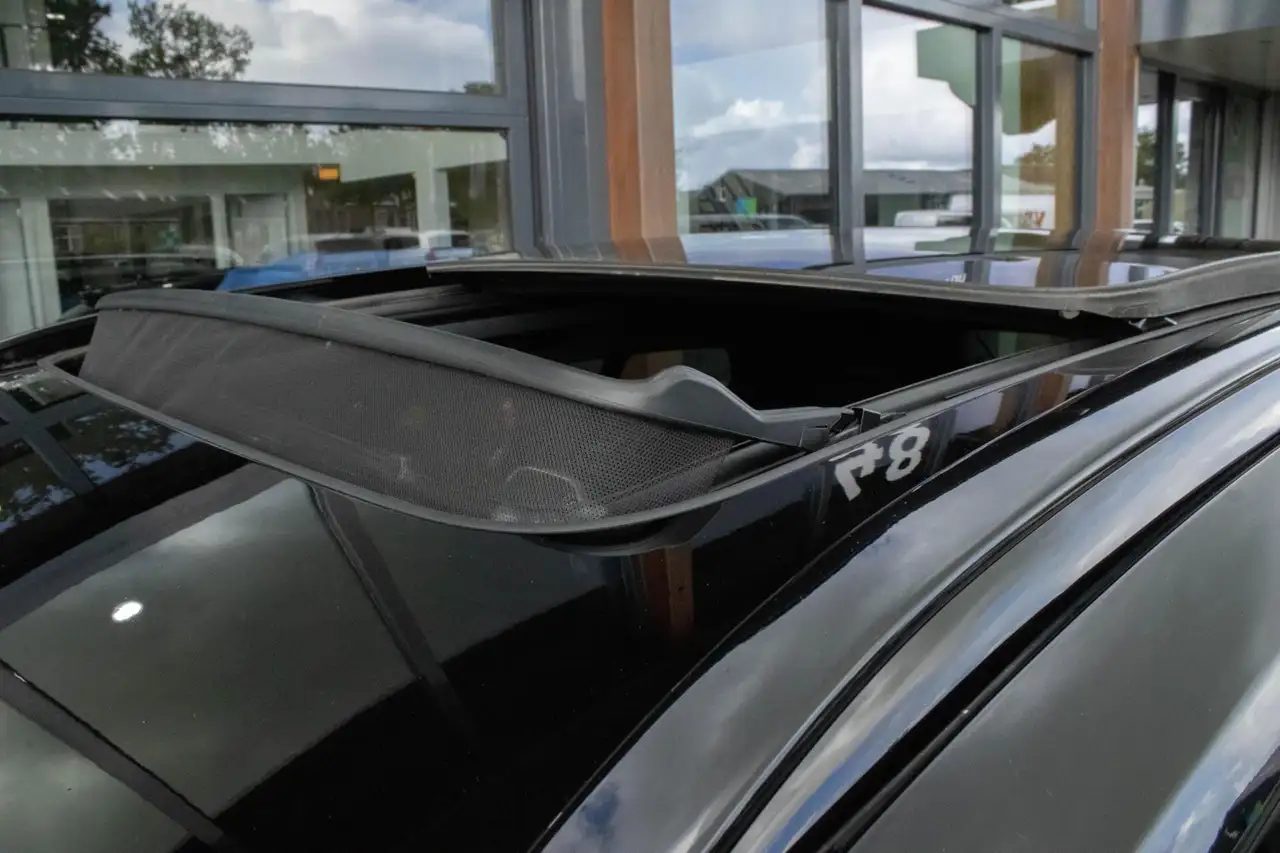 Volvo XC40 1.5 T4 Recharge R-Design Stoel+Stuurverwarming Pan, миниатюра 15