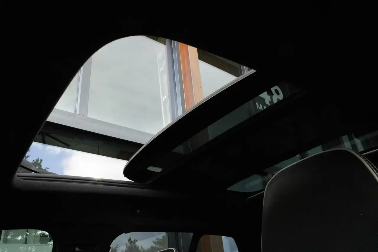 Volvo XC40 1.5 T4 Recharge R-Design Stoel+Stuurverwarming Pan, миниатюра 16