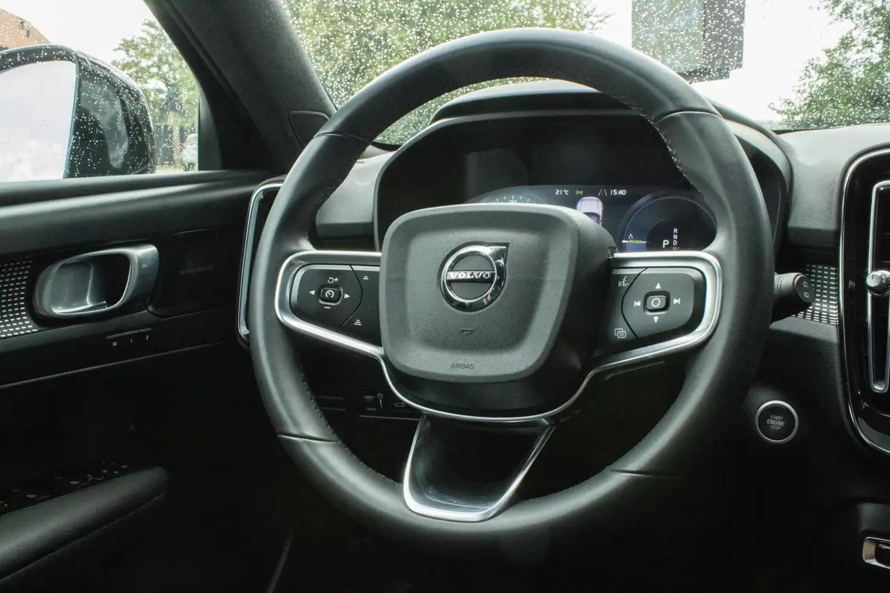 Volvo XC40 1.5 T4 Recharge R-Design Stoel+Stuurverwarming Pan, миниатюра 21