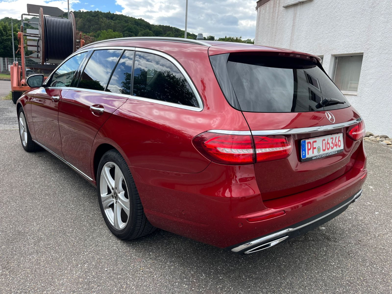 Mercedes-Benz E 350 d T Avantgarde — photo 3