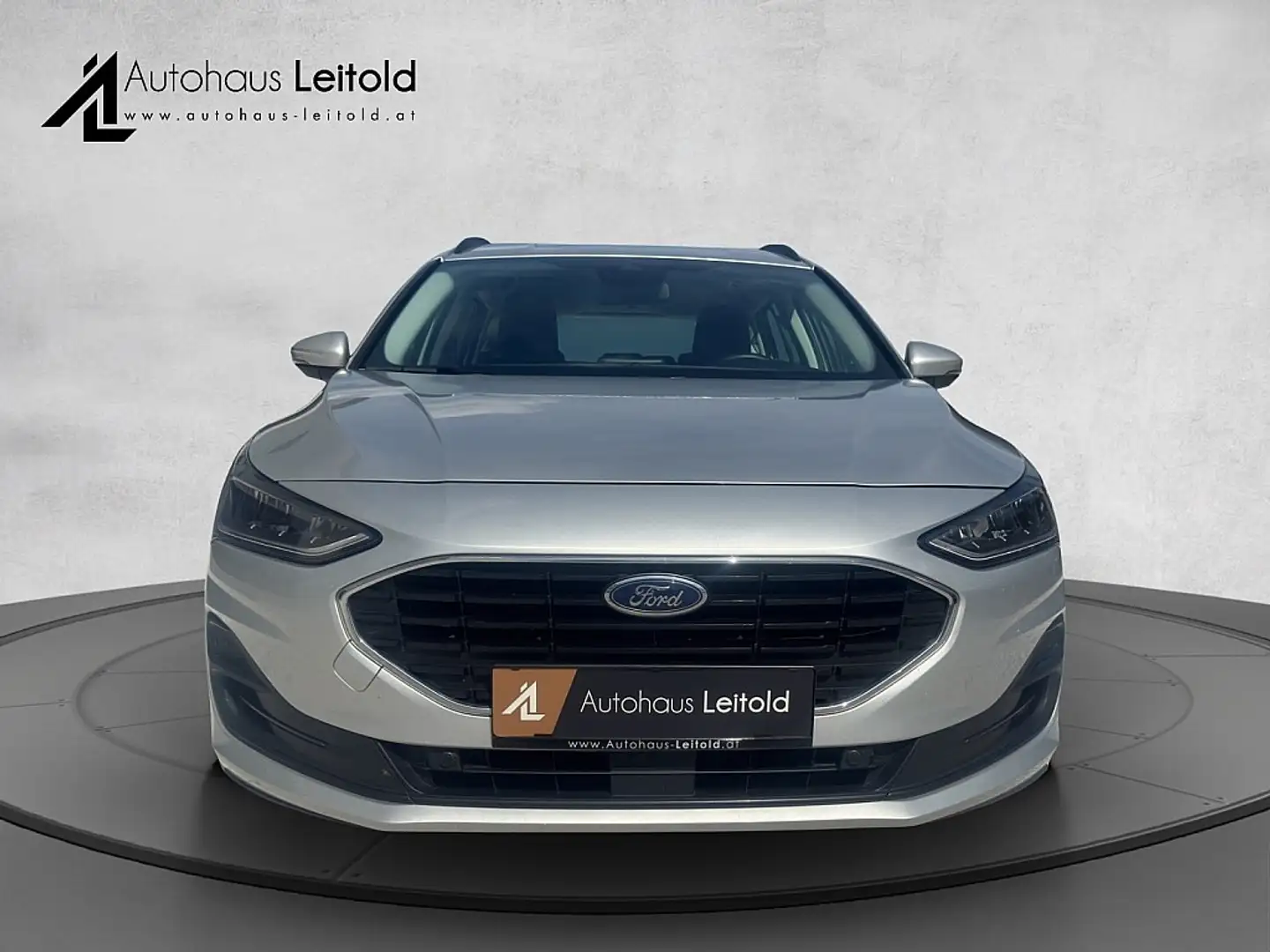 Ford Focus 1,5 EcoBlue Cool & Connect NAVI LED PDC KLIMA TEMP Silber - 2