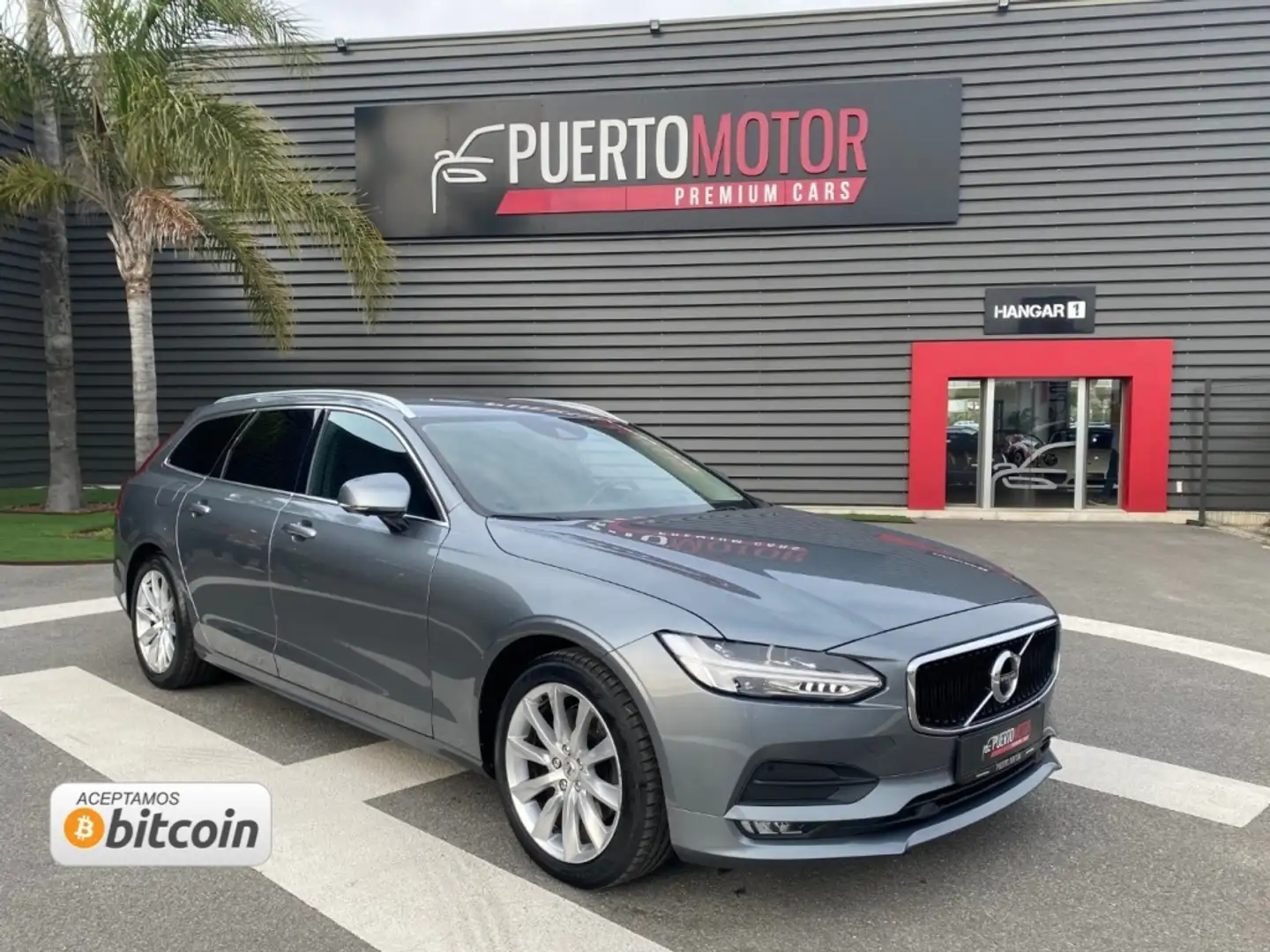 Volvo V90 D3 Momentum Aut. 150 Gris - 1