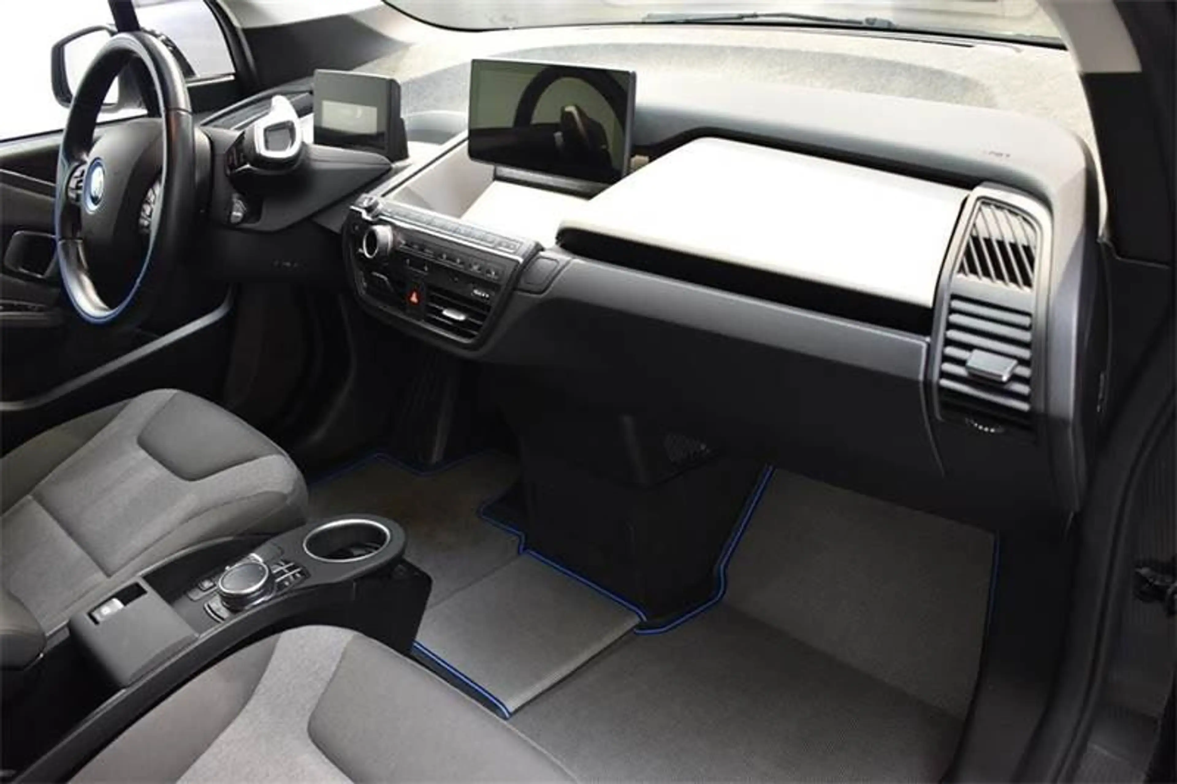 BMW i3 — photo 5