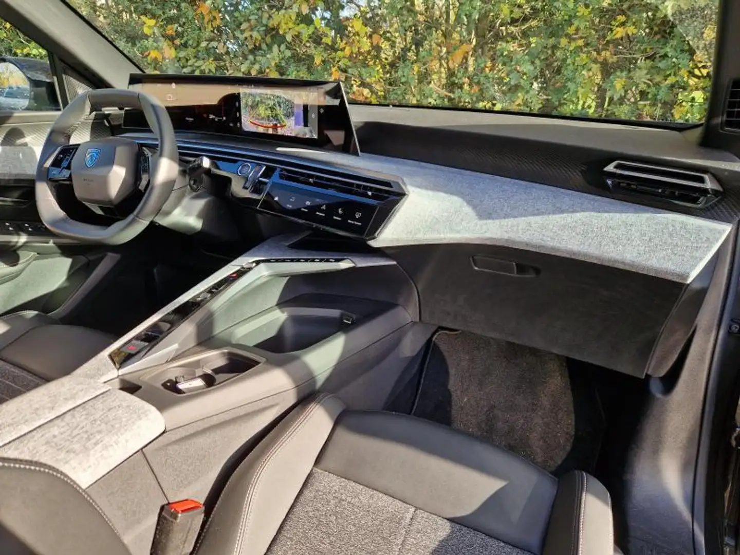 Peugeot 5008 III & e- Allure Grijs - 2