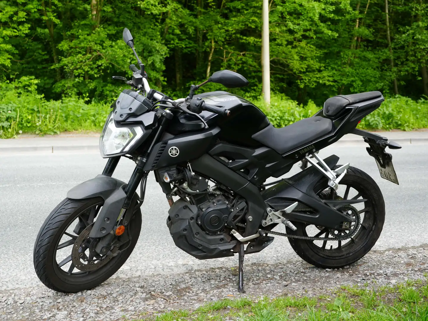 Yamaha MT-125 Schwarz - 1