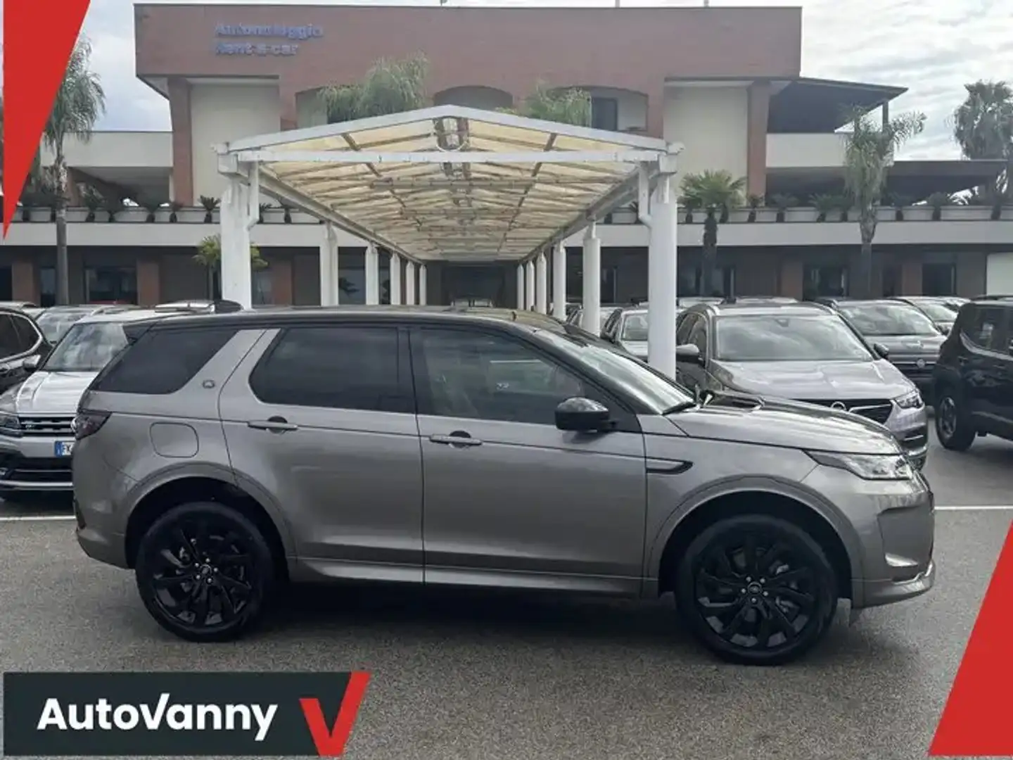 Land Rover Discovery Sport 2.0d td4 mhev R-Dynamic HSE awd 163cv auto Grigio - 1