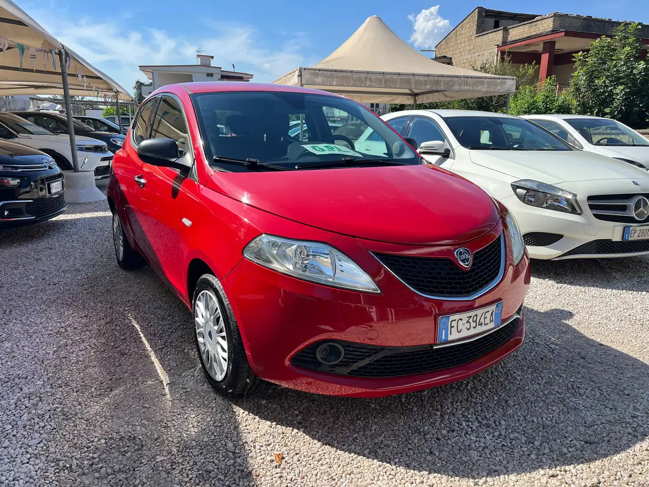 Lancia Ypsilon