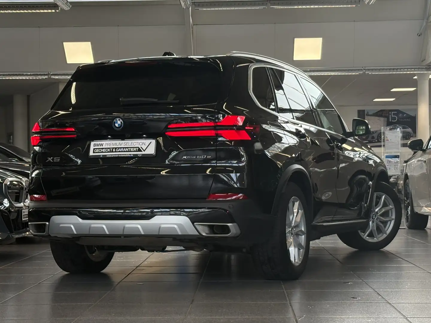 BMW X5 xDrive50e DA PA Prof HuD HK Pano AHK AdapLED Zwart - 2