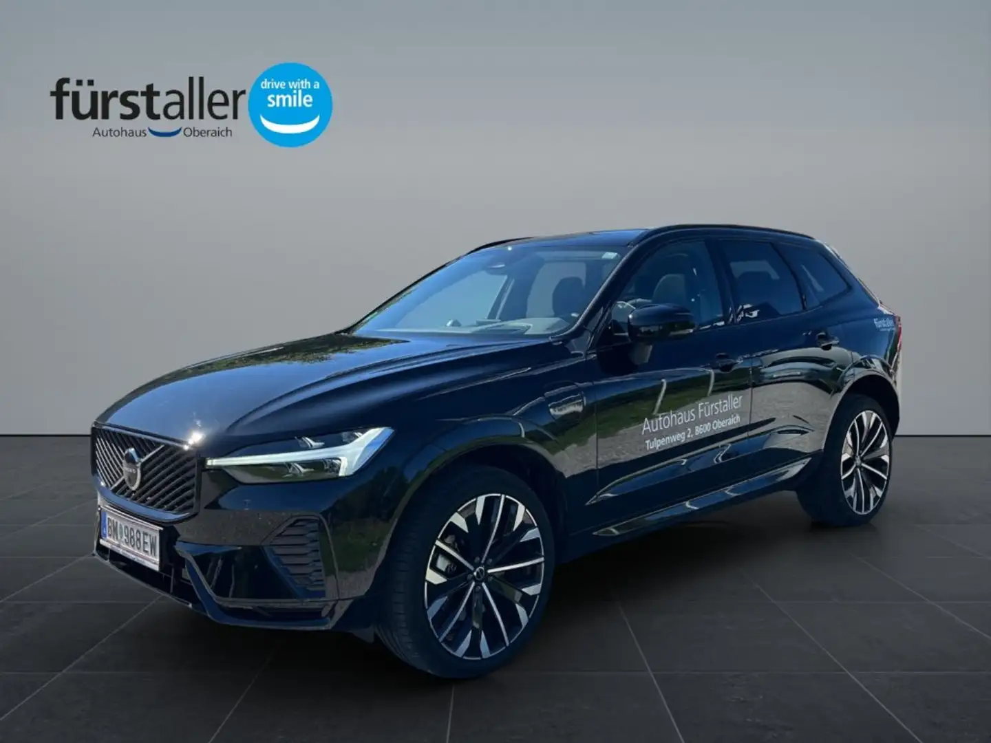 Volvo XC60 Ultra, T6 AWD Plug-in Hybrid, Elektrisch/Benzin, Dark Schwarz - 1