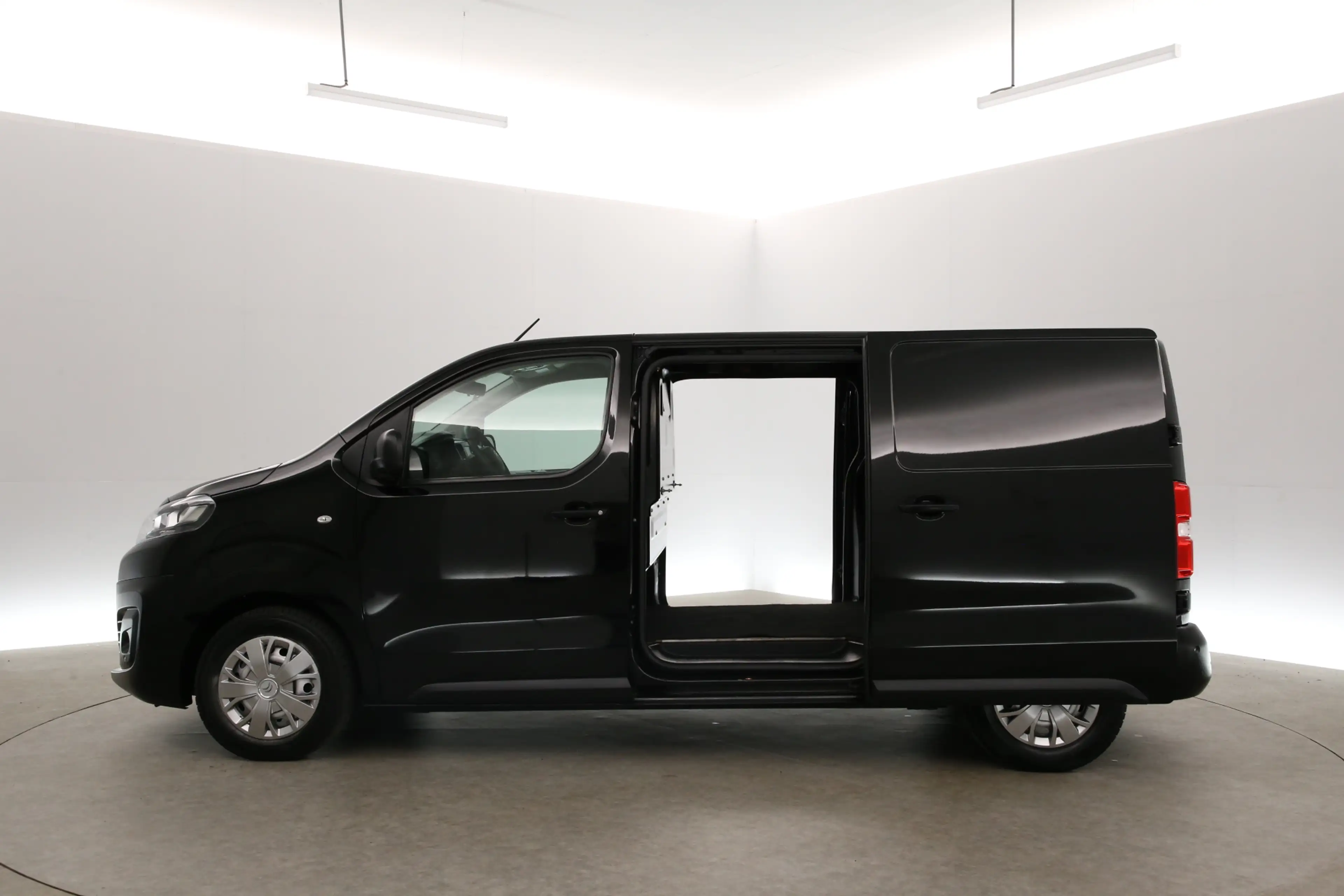 Peugeot e-Expert Citroen e-Jumpy 75 kWh L2H1 | Snelladen | SOH 90% — photo 4