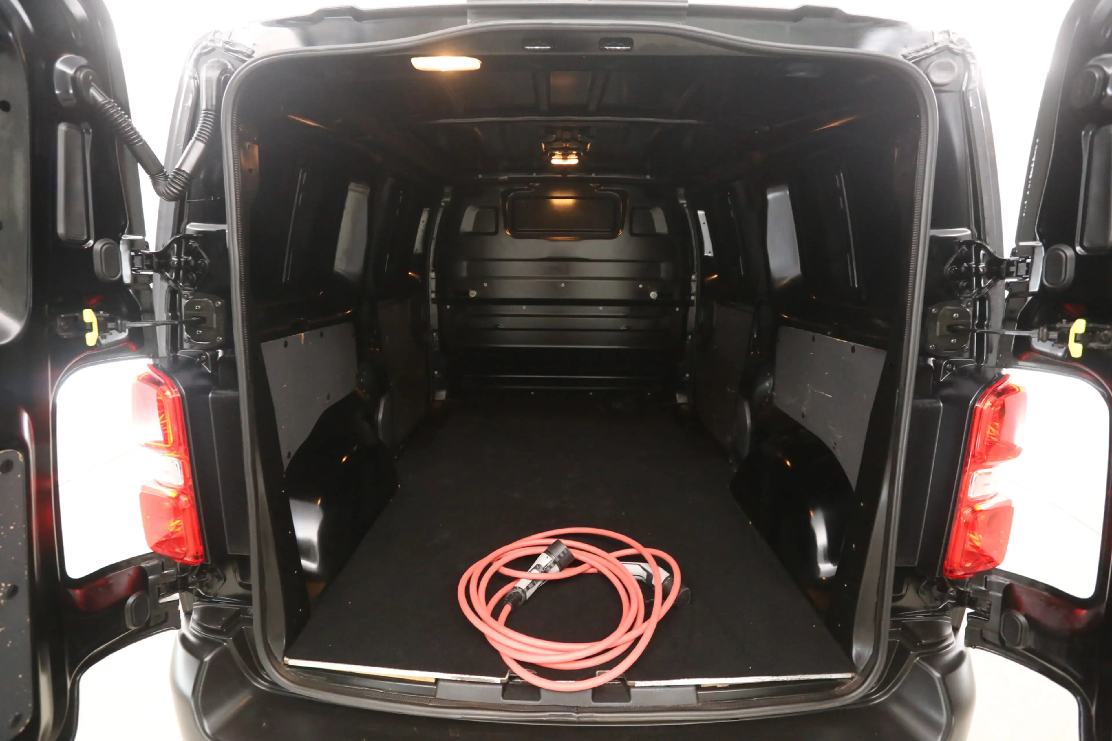 Peugeot e-Expert Citroen e-Jumpy 75 kWh L2H1 | Snelladen | SOH 90% — photo 3