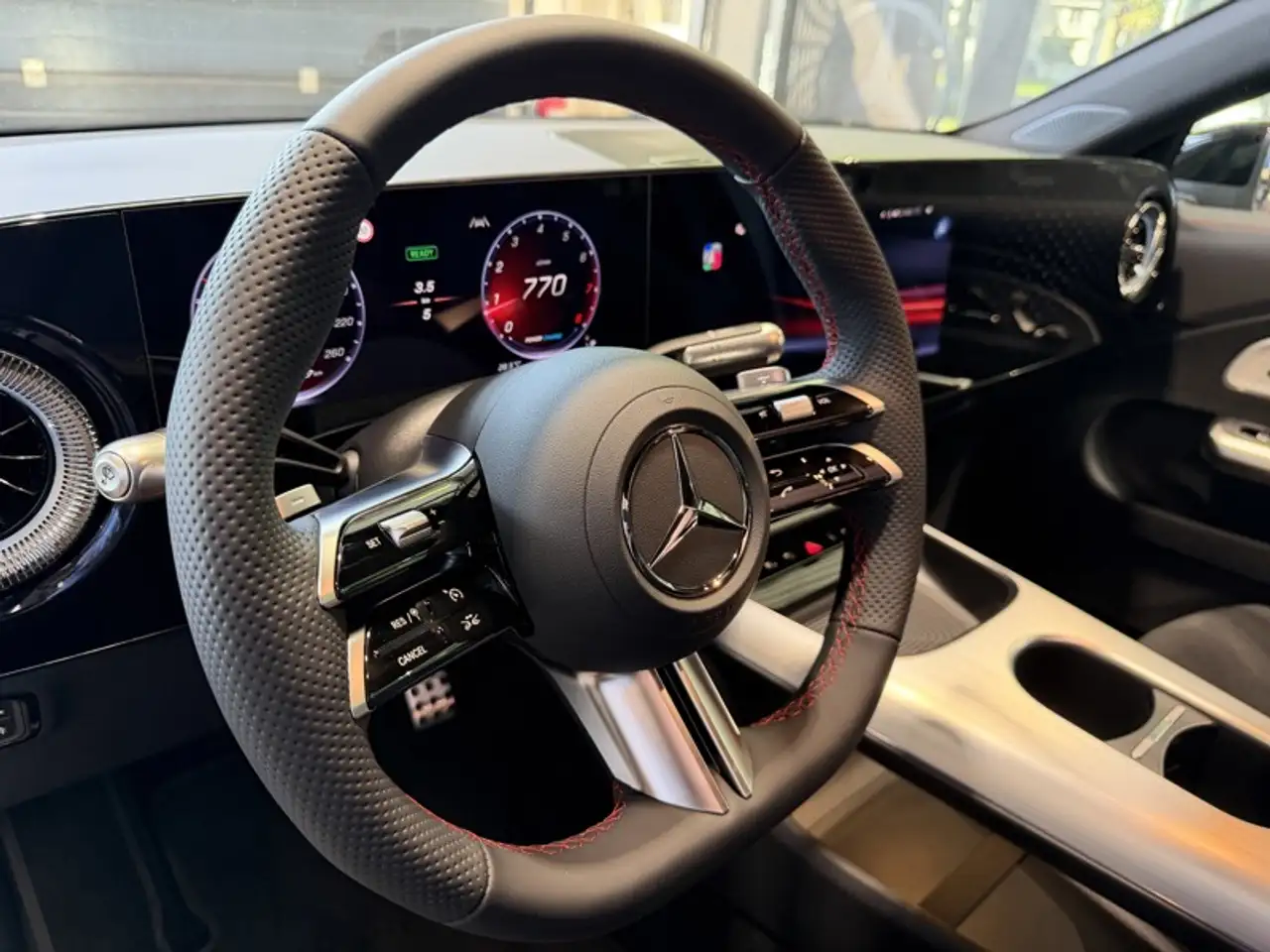 Mercedes-Benz CLA 2026 — фото 12