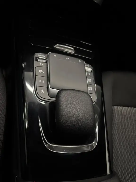 Mercedes-Benz CLA 200 | foto 12