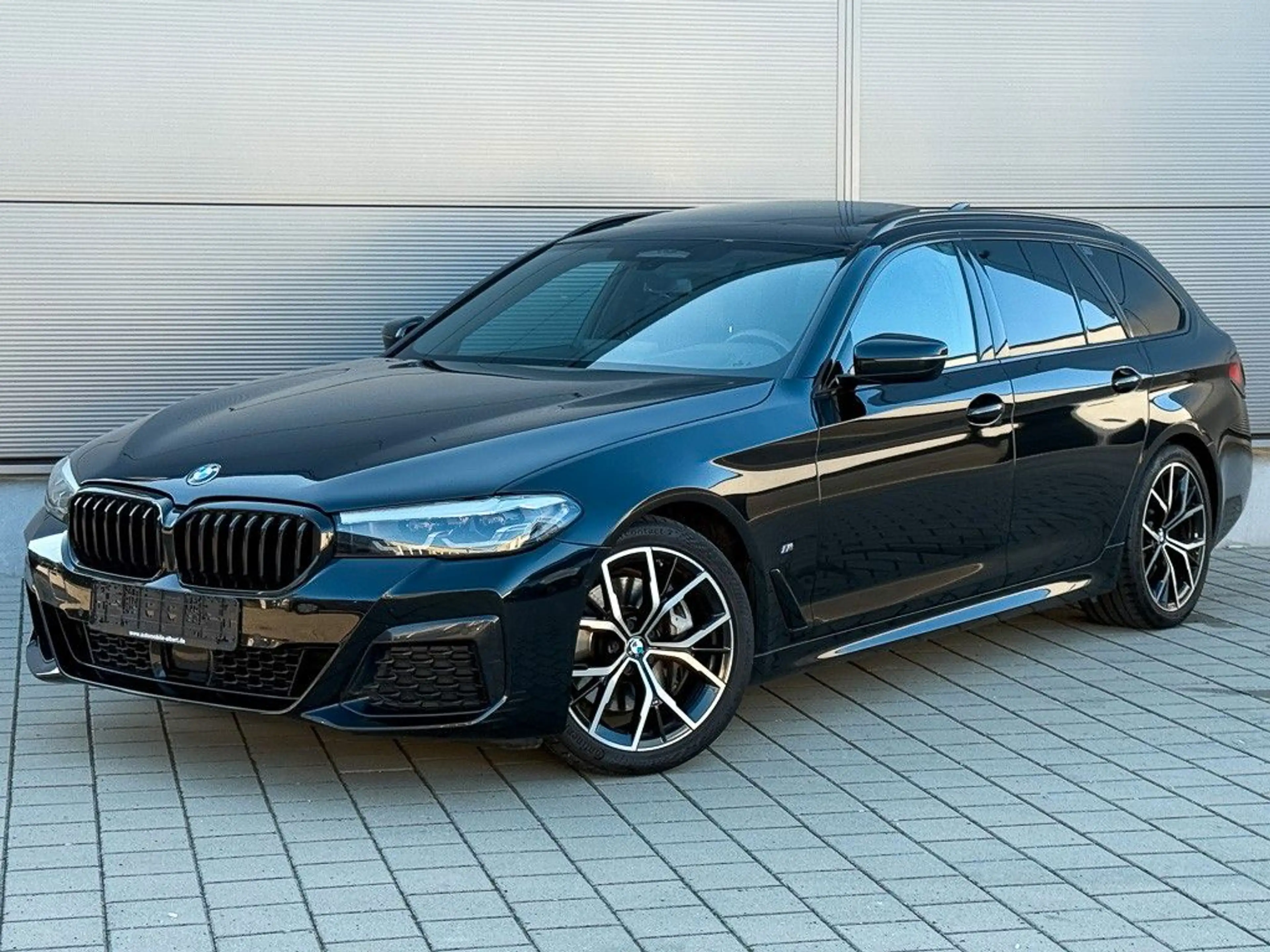 BMW 530 d Tour. xDrive M Sport*AHK*ACC*Pano*HUD*H/K — photo 5