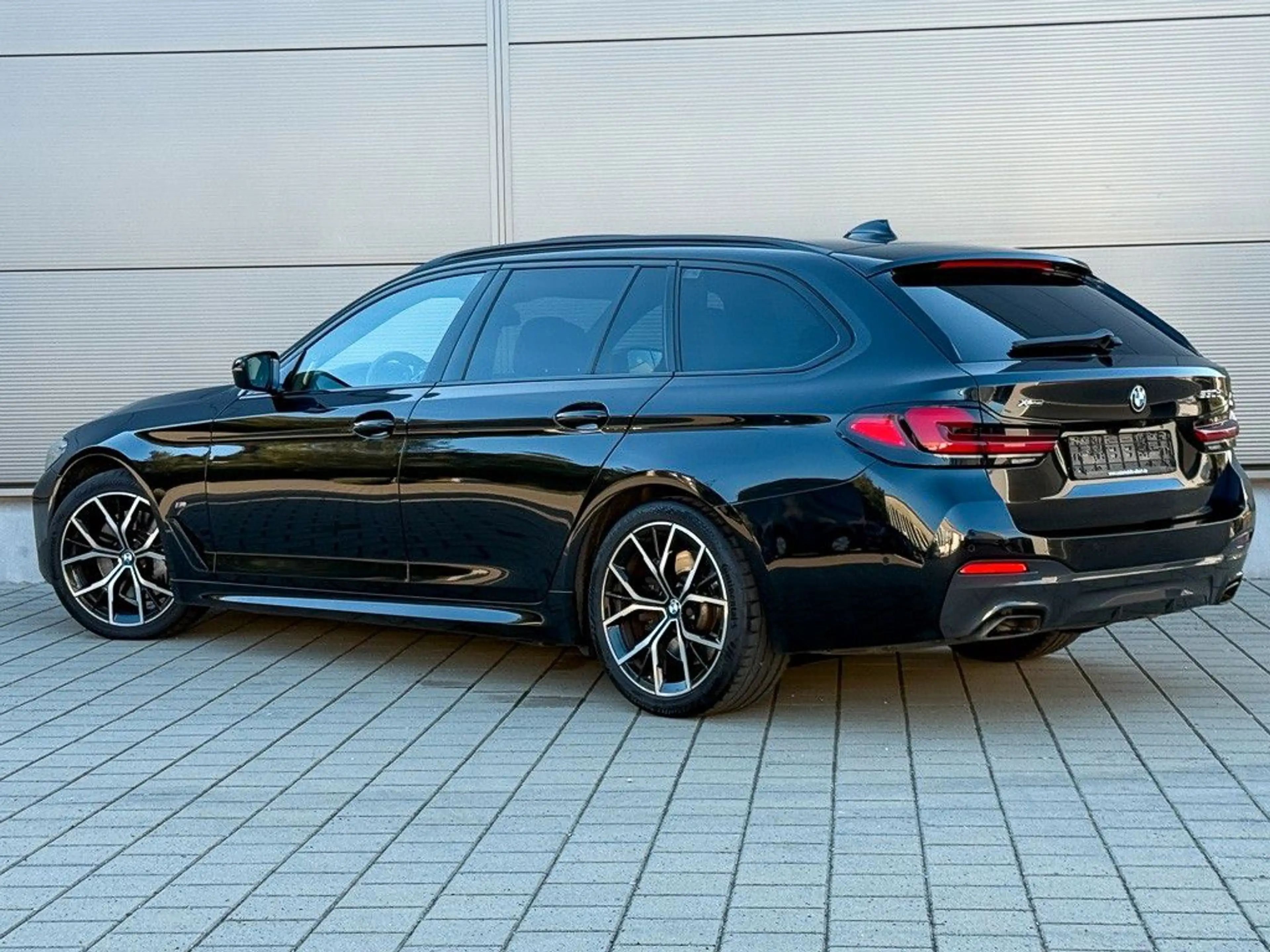 BMW 530 d Tour. xDrive M Sport*AHK*ACC*Pano*HUD*H/K — photo 8