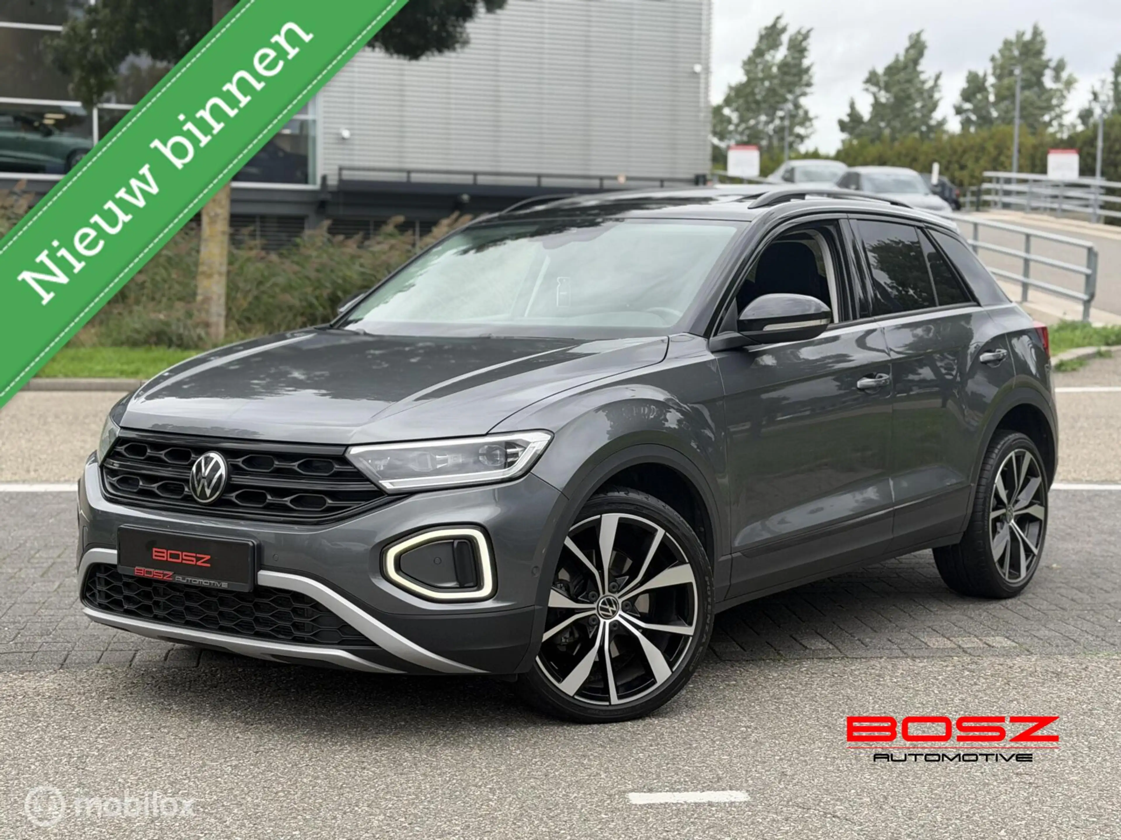 Volkswagen T-Roc 1.5 TSI DSG PANO IQ LANE KEYLESS TREKHAAK